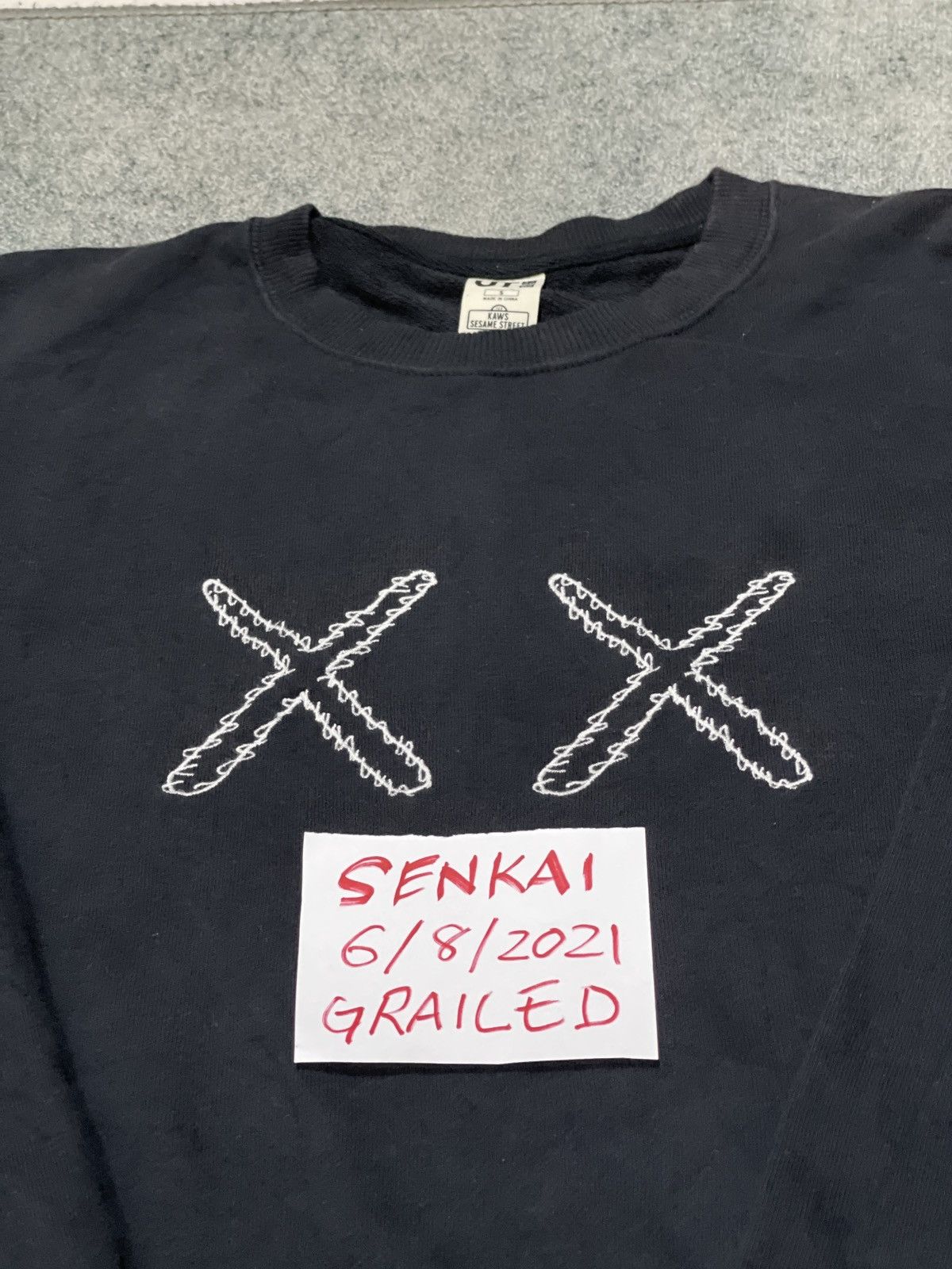 Kaws × Uniqlo KAWS Sesame Street Uniqlo Pull Over Crewneck Sweatshirt Size US S / EU 44-46 / 1 - 7 Thumbnail