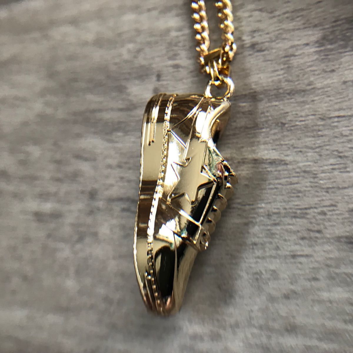 Bape BAPESTA sneaker necklace gold chain a bathing ape BAPE STA Size ONE SIZE - 6 Thumbnail