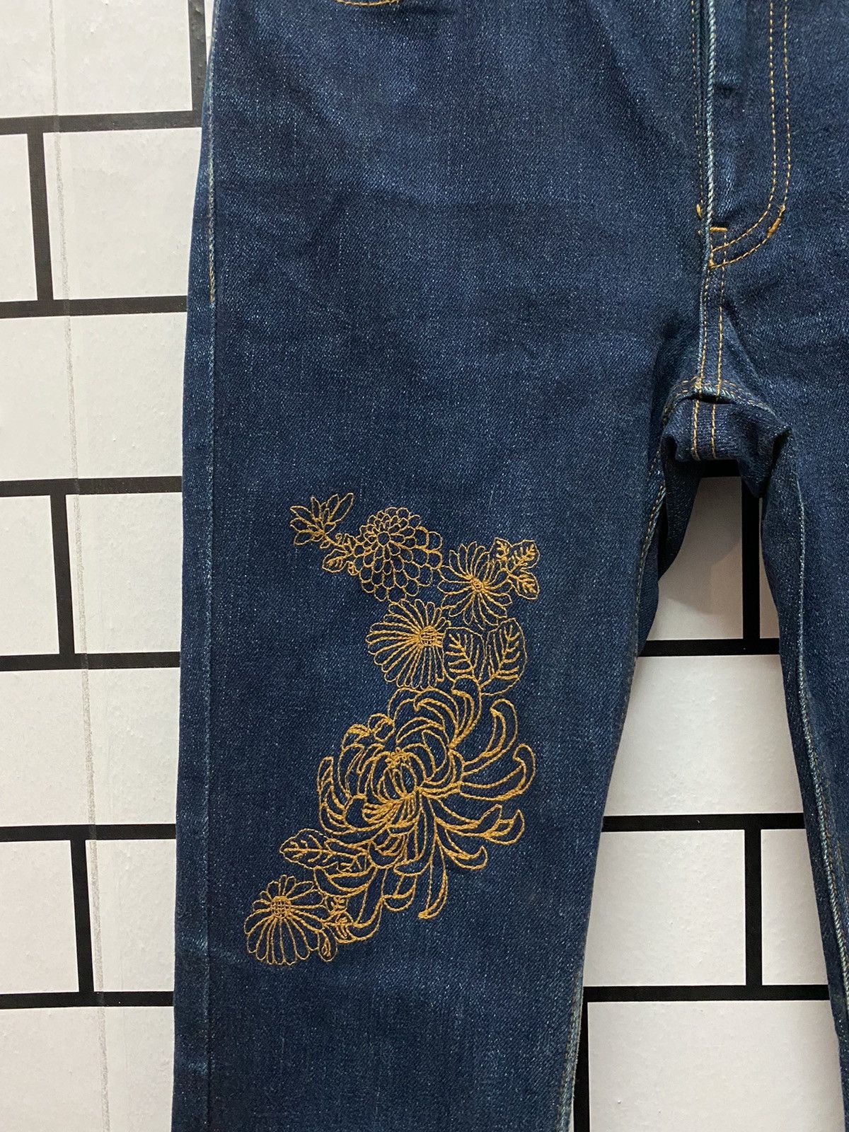 Designer × Japanese Brand Glamdy Made in japan Embroidery Art Flare Denim Pants Size US 28 / EU 44 - 8 Thumbnail