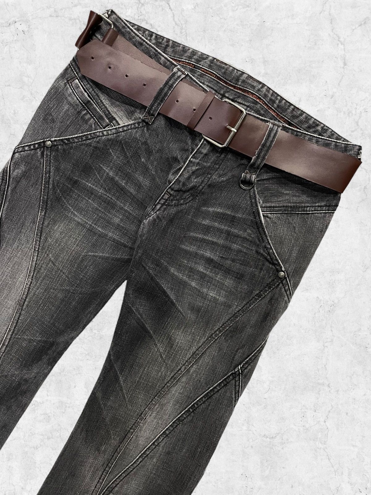 If Six Was Nine × Le Grande Bleu (L.G.B.) × Nicole Club Nicole Club Japan asymmetrical Grey Wash Denim Leather Belt Size US 30 / EU 46 - 4 Thumbnail