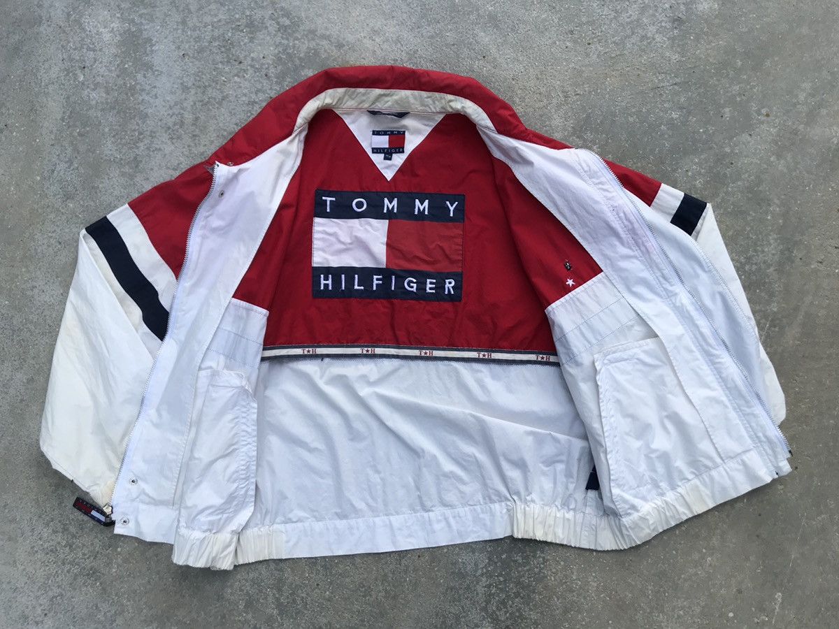 Tommy Hilfiger vintage 90s outfits hiphop style tommy hilfiger jacket Size US L / EU 52-54 / 3 - 3 Thumbnail