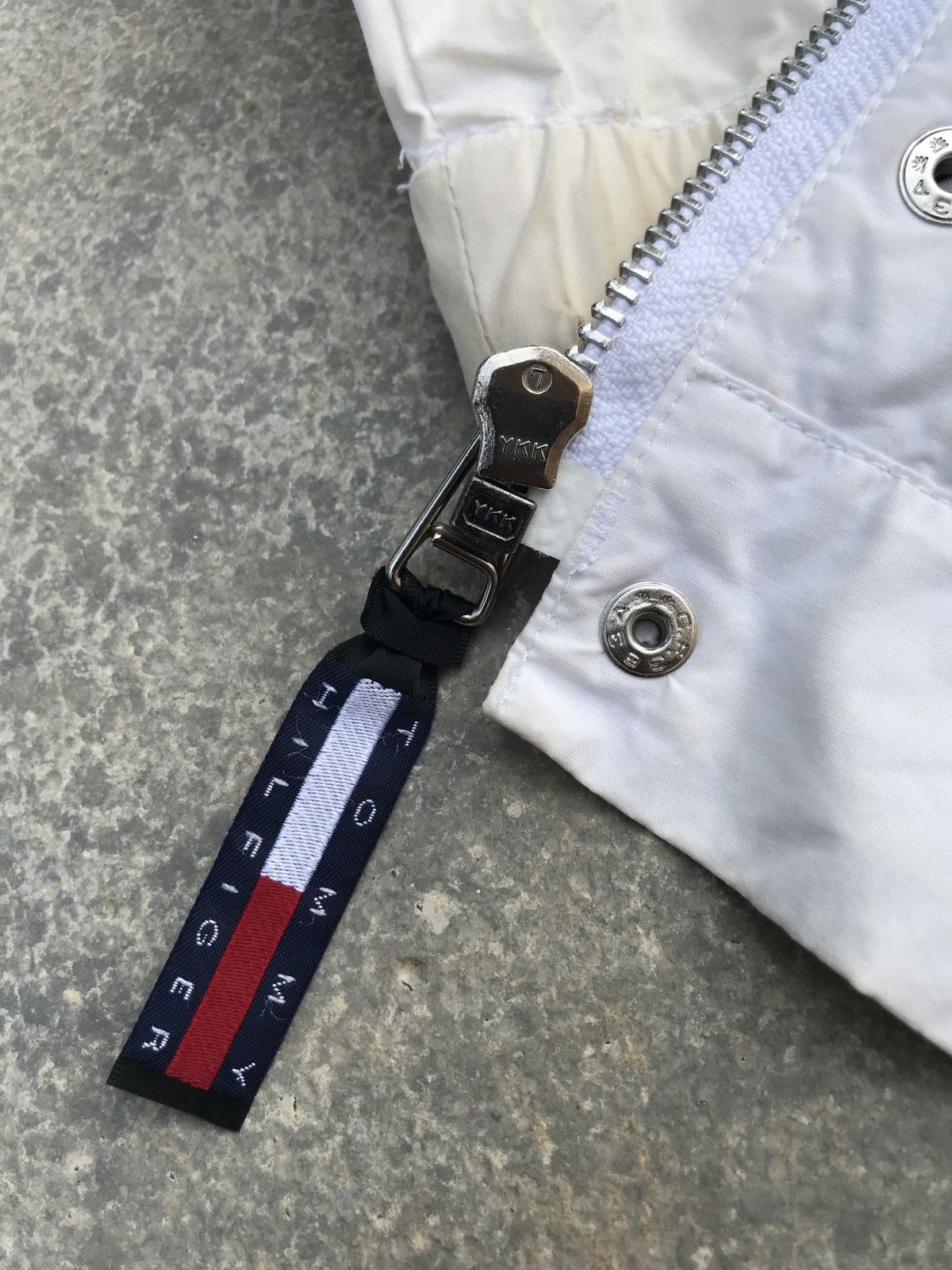 Tommy Hilfiger vintage 90s outfits hiphop style tommy hilfiger jacket Size US L / EU 52-54 / 3 - 11 Thumbnail