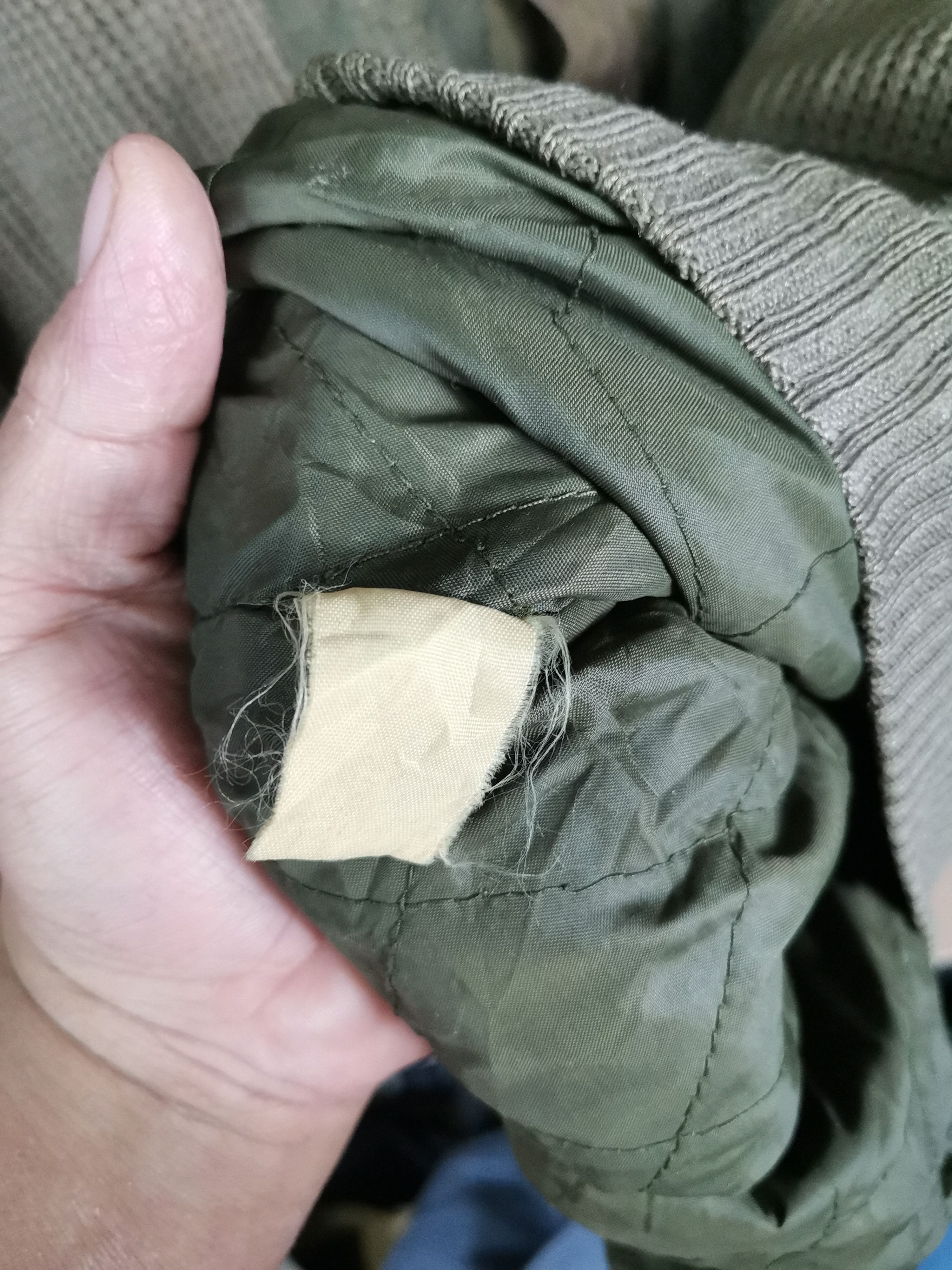 Vintage Trashed Vintage 80s Bomber Jacket Green Army Size US M / EU 48-50 / 2 - 6 Thumbnail