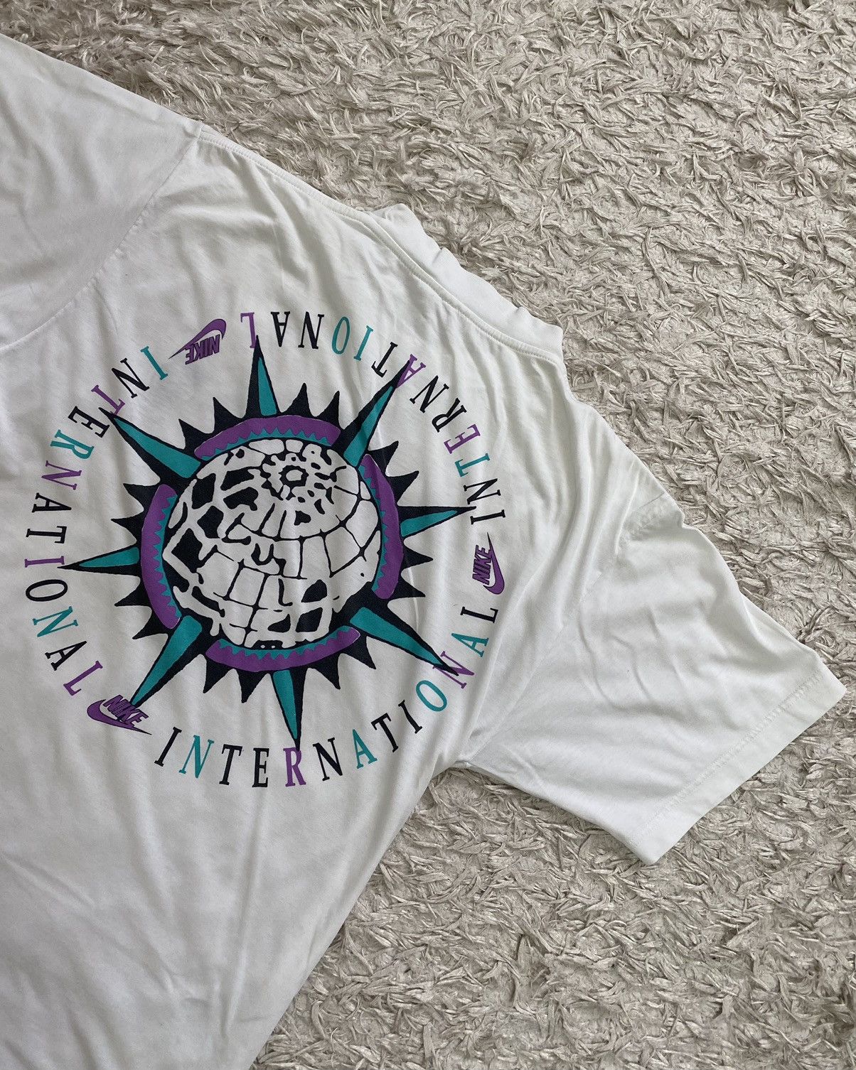Nike × Vintage RARE Nike international white t-shirt 90s retro Size US L / EU 52-54 / 3 - 4 Thumbnail
