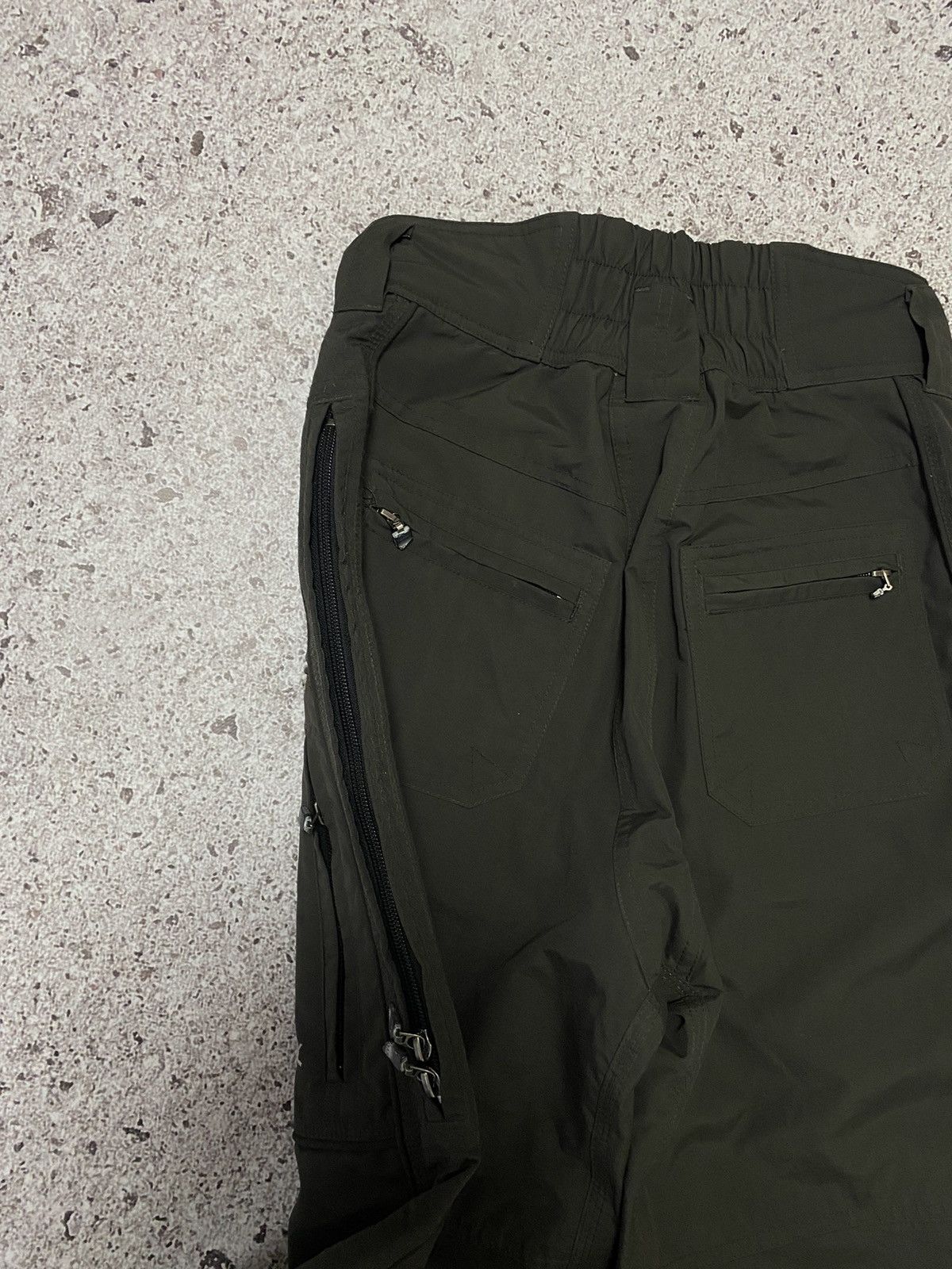 Oakley × Vintage 🏄‍♀️Vintage Oakley Ski Pants Snowboarding Y2K cw21 rare women Size 30" / US 8 / IT 44 - 9 Thumbnail