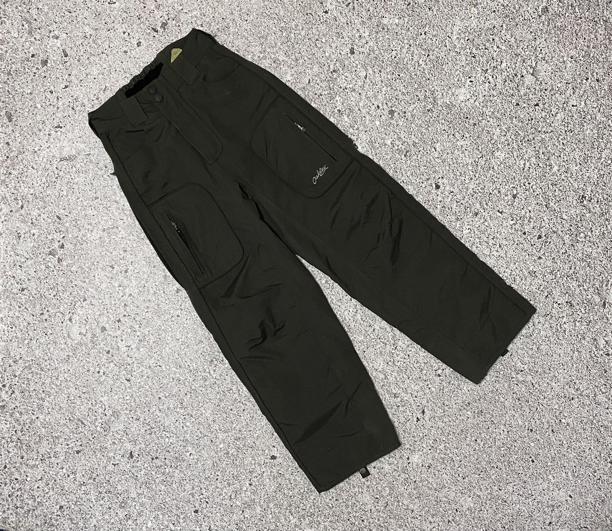 Oakley × Vintage 🏄‍♀️Vintage Oakley Ski Pants Snowboarding Y2K cw21 rare women Size 30" / US 8 / IT 44 - 1 Thumbnail