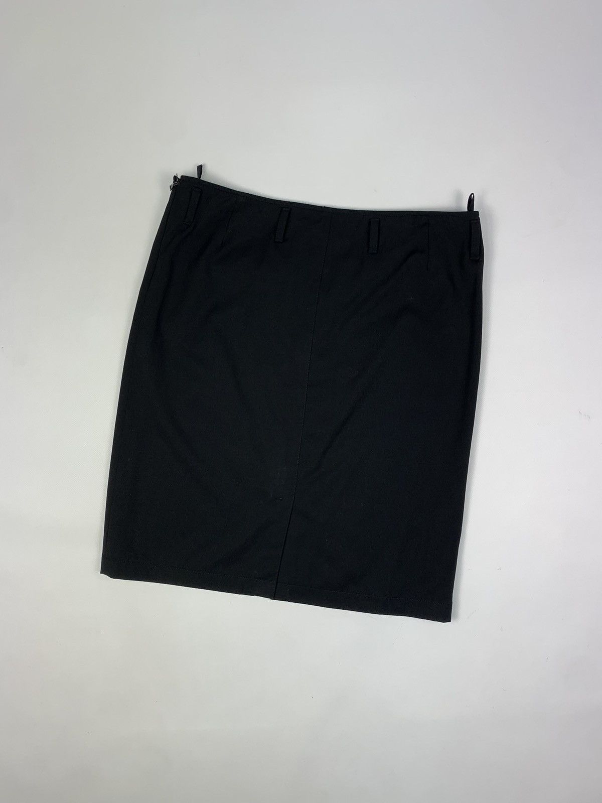 Prada × Vintage Prada Milano vintage women’s virgin wool skirt size 46 Size 32" / US 10 / IT 46 - 5 Thumbnail