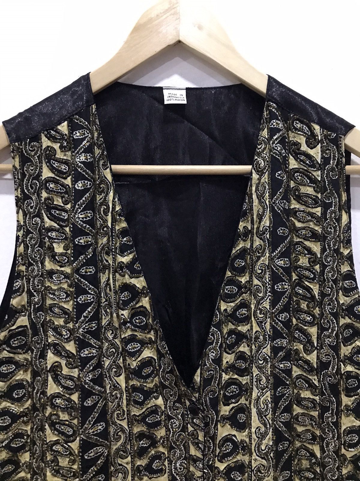 Japanese Brand Vintage super rare beads vest Size 36R - 10 Thumbnail