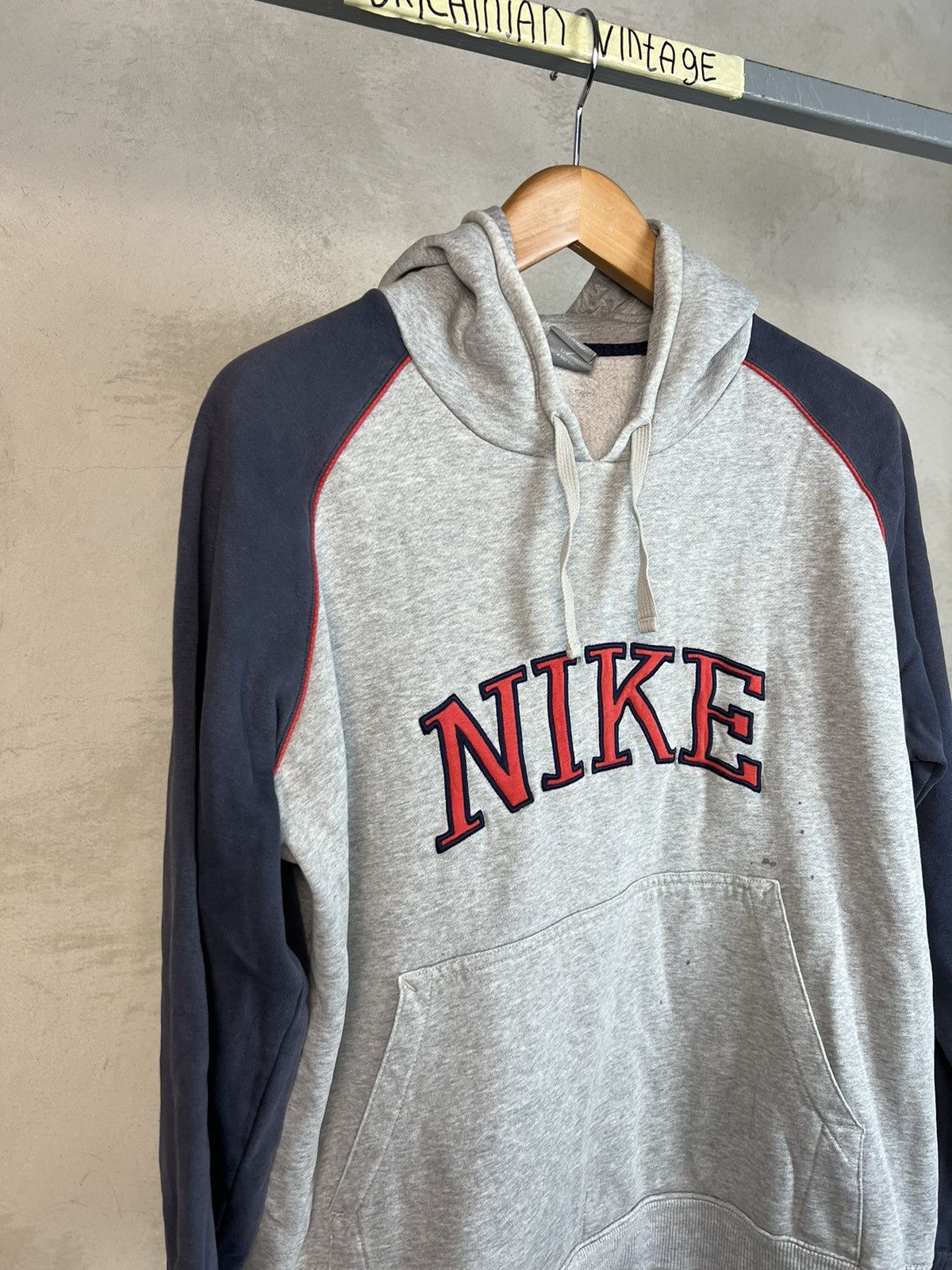 Nike × Vintage Vintage Nike Sweatshirt Hoodie Big Logo Size US L / EU 52-54 / 3 - 1 Thumbnail