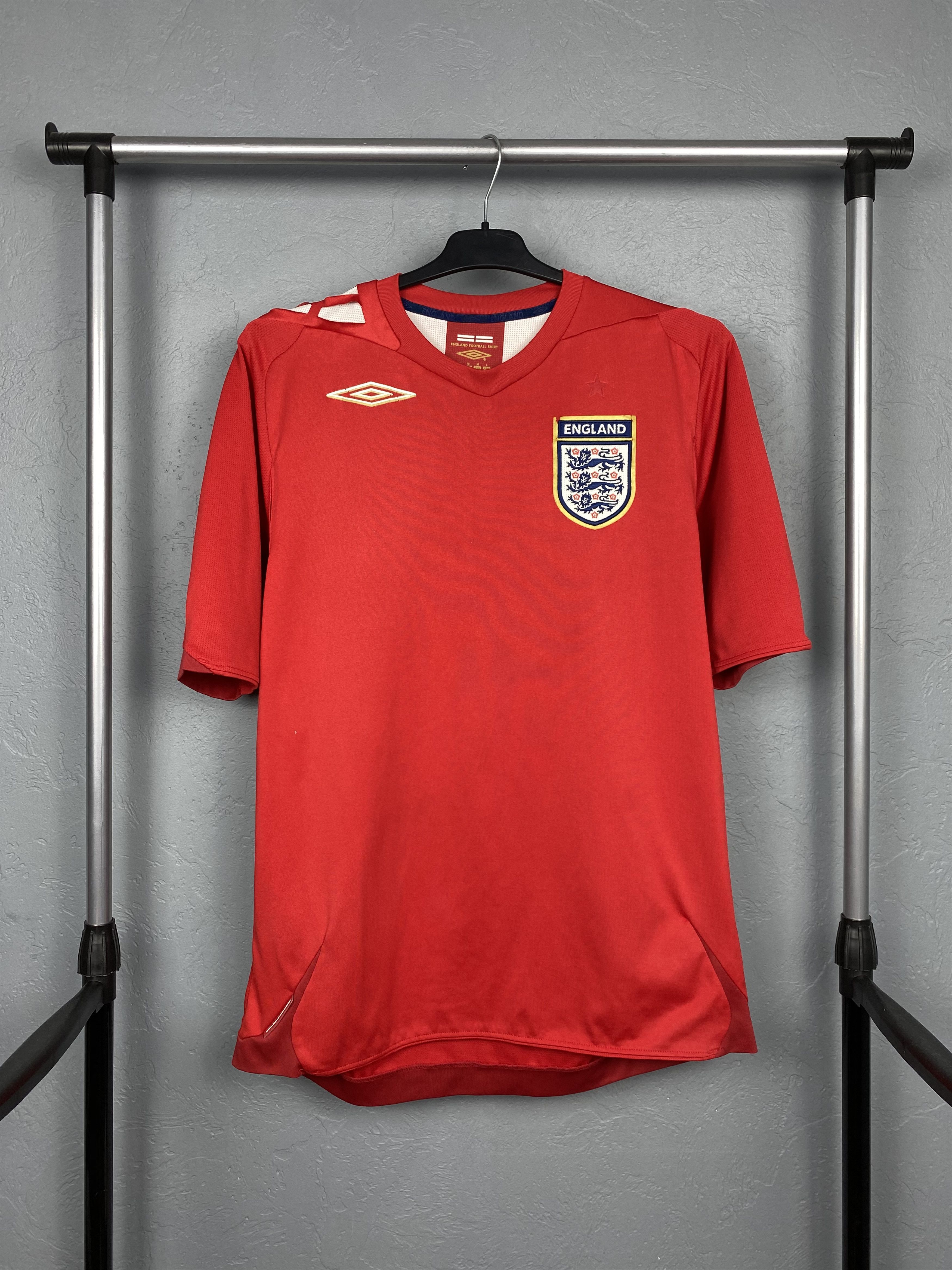 Umbro Umbro England Vintage T-Shirt Tee Y2K Size US M / EU 48-50 / 2 - 1 Thumbnail