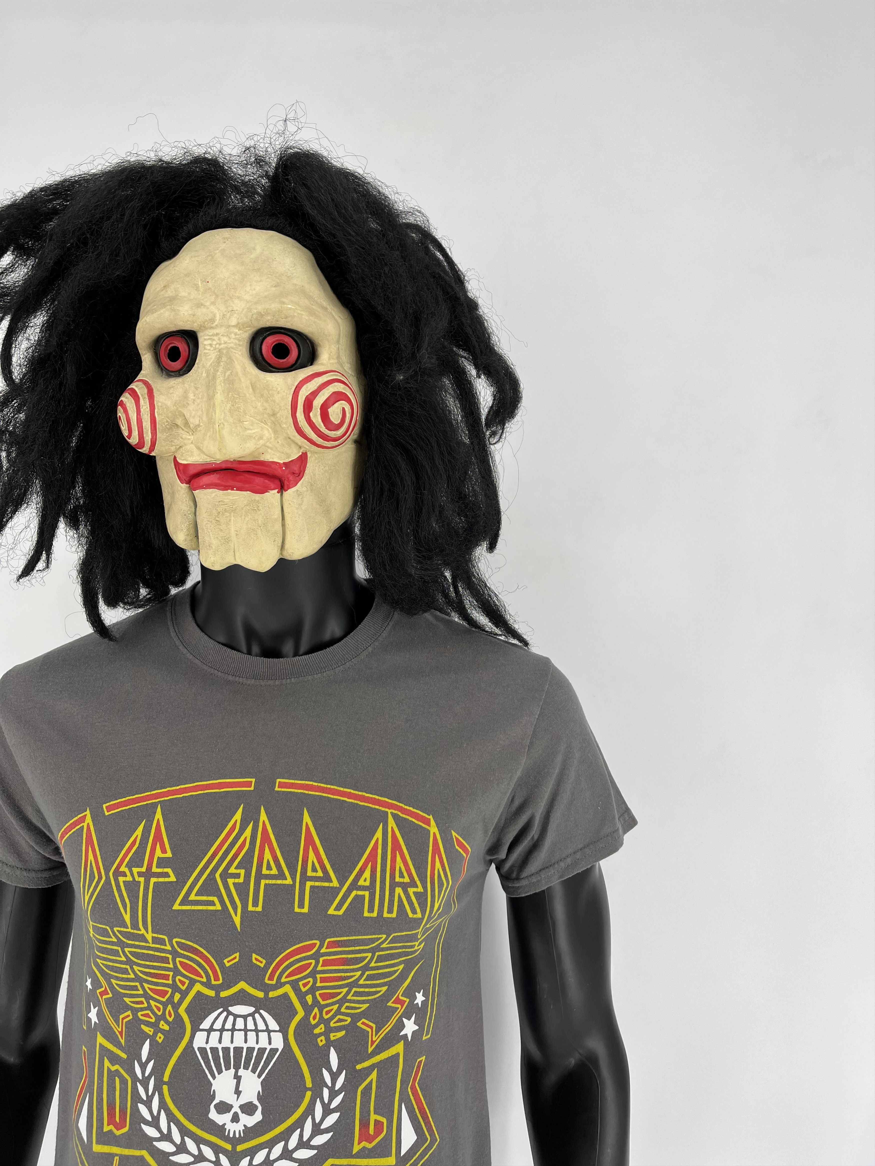 Band Tees × Vintage Vintage Y2K Def Leppard Tour 2018 Band Tee Size S Size US S / EU 44-46 / 1 - 4 Thumbnail
