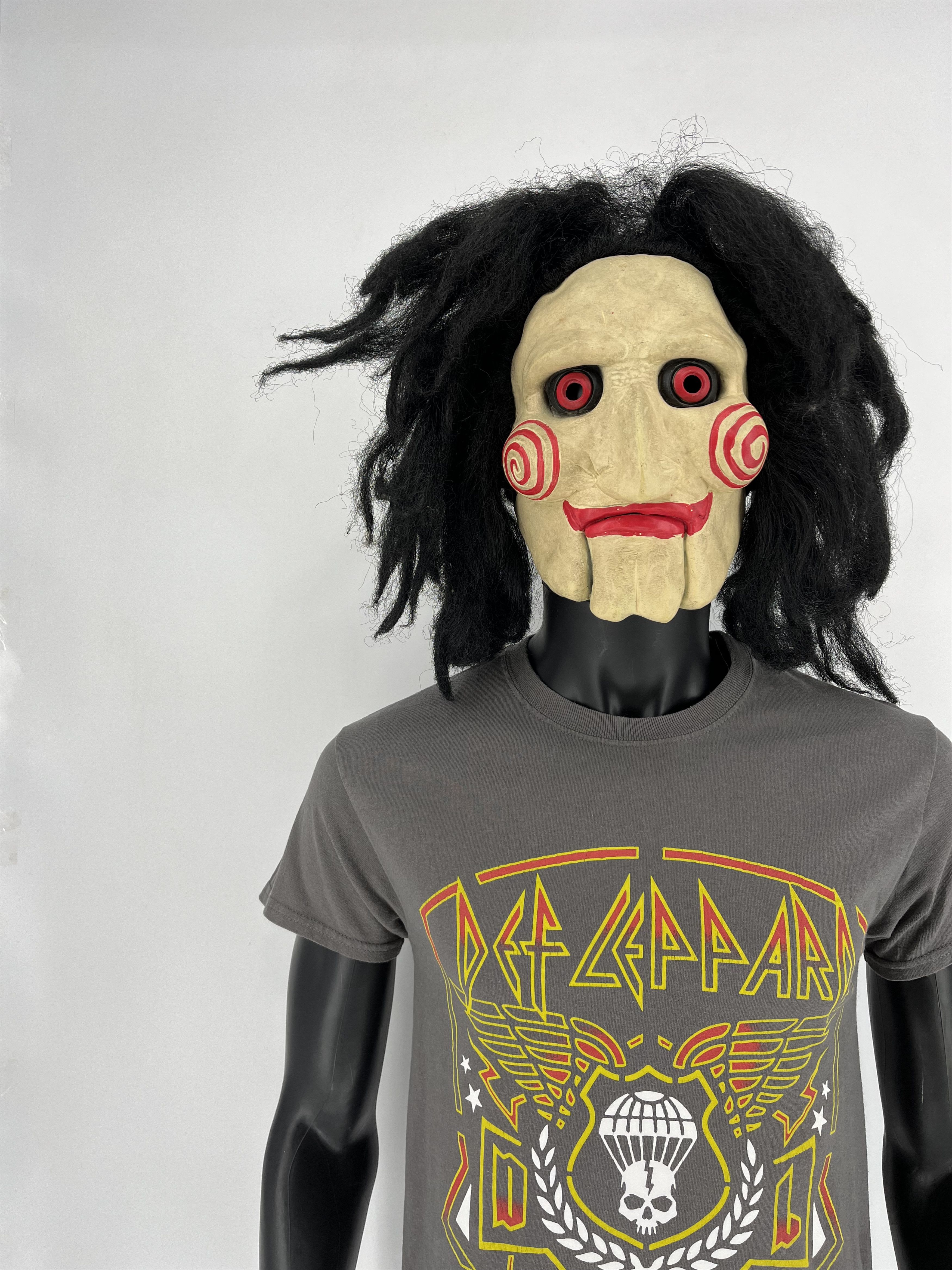 Band Tees × Vintage Vintage Y2K Def Leppard Tour 2018 Band Tee Size S Size US S / EU 44-46 / 1 - 3 Thumbnail