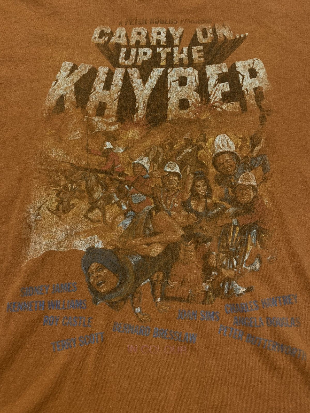 Band Tees Vintage Y2K Carry On Up The Khyber tee streetwear size L Size US L / EU 52-54 / 3 - 4 Thumbnail