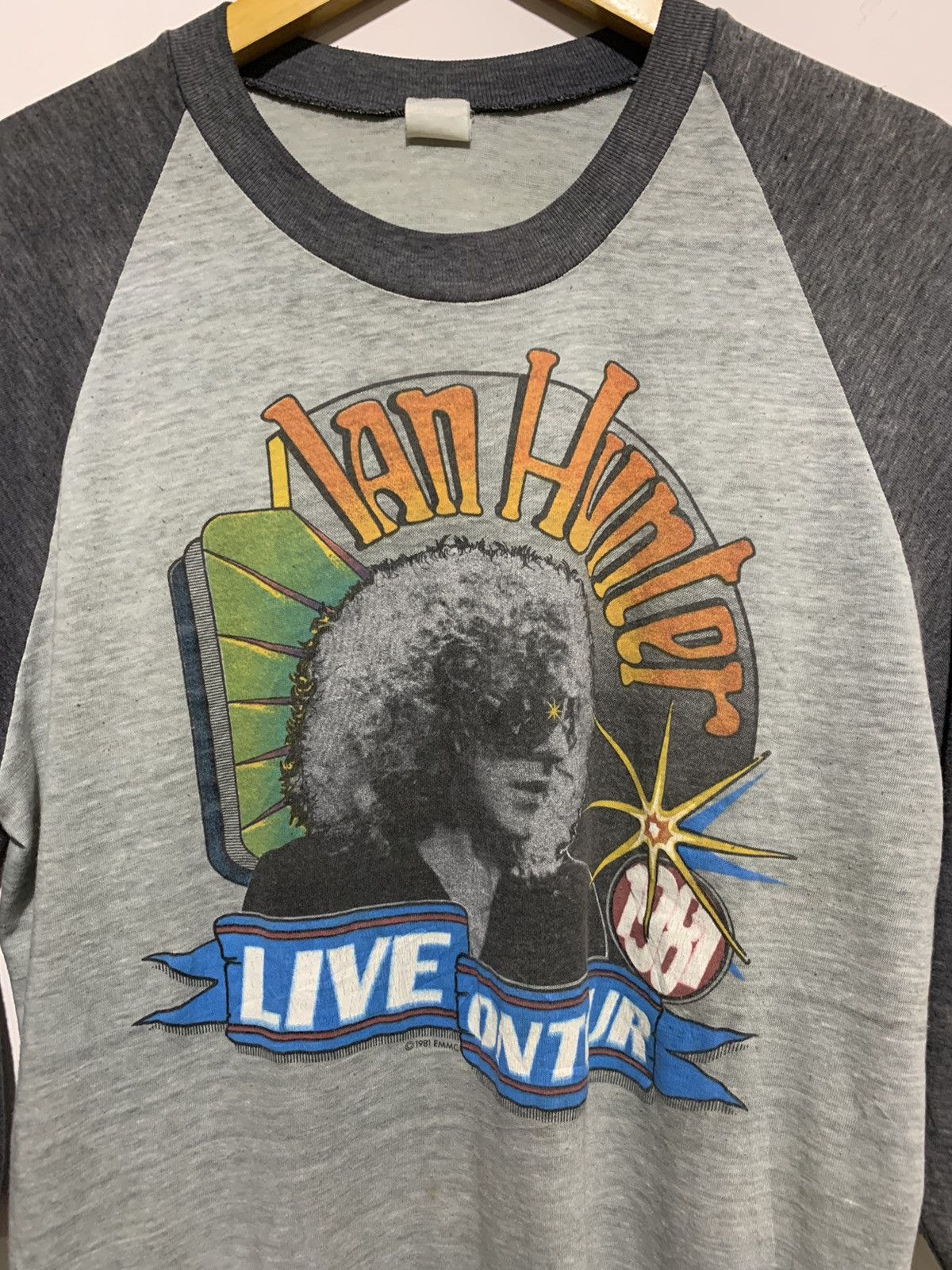 Band Tees 💸BINDINGOFFER💸VINTAGE IAN HUNTER TOUR 1981 Size US M / EU 48-50 / 2 - 3 Thumbnail