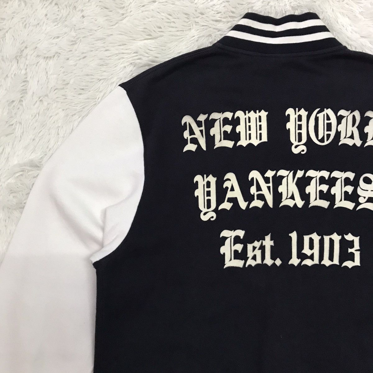MLB Majestic Athletic NY Yankees Est.1903 MLB Jacket Size US L / EU 52-54 / 3 - 13 Thumbnail