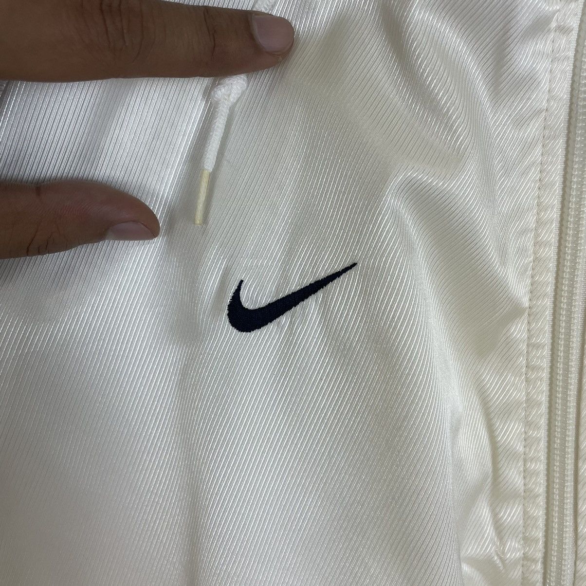 Nike 🔥LAST PRICE🔥 Nike White Light Jacket Hooded Size US M / EU 48-50 / 2 - 9 Thumbnail