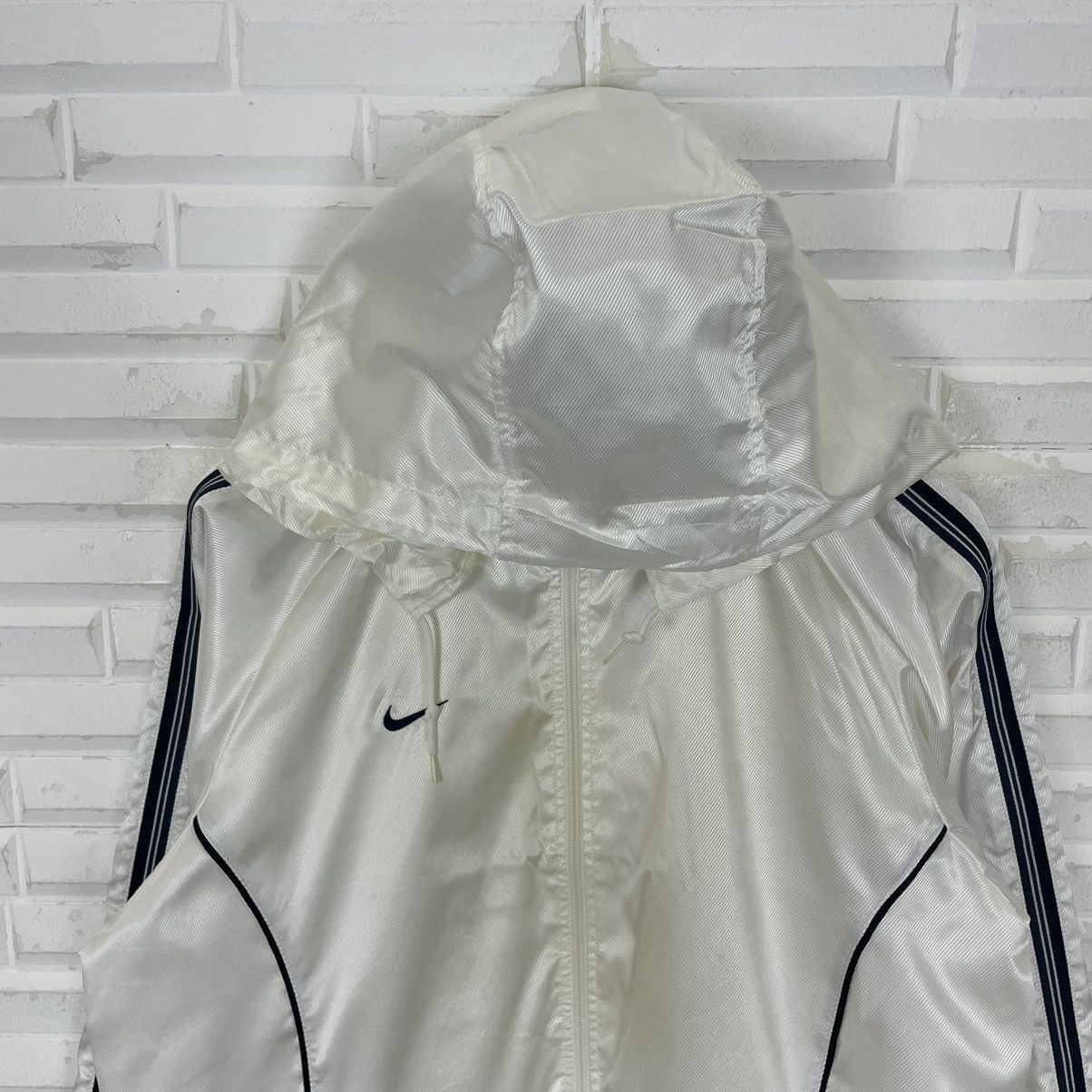 Nike 🔥LAST PRICE🔥 Nike White Light Jacket Hooded Size US M / EU 48-50 / 2 - 3 Thumbnail