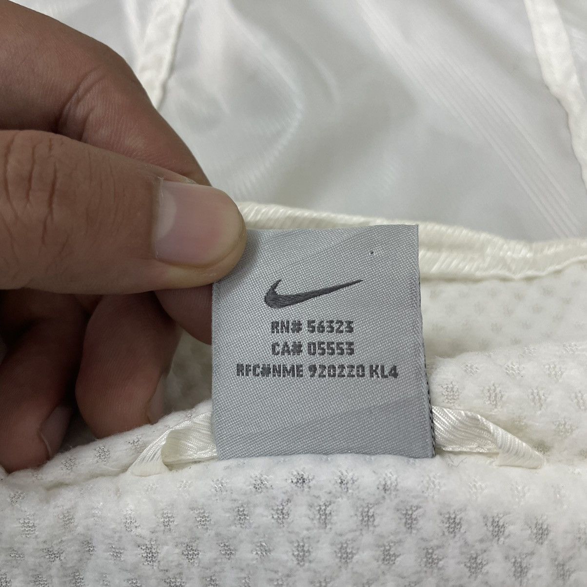 Nike 🔥LAST PRICE🔥 Nike White Light Jacket Hooded Size US M / EU 48-50 / 2 - 21 Thumbnail