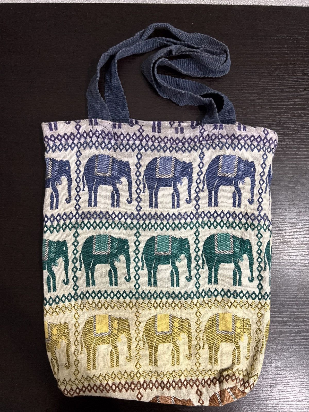 Japanese Brand Amina Overprint Tote Bag Size ONE SIZE - 4 Thumbnail
