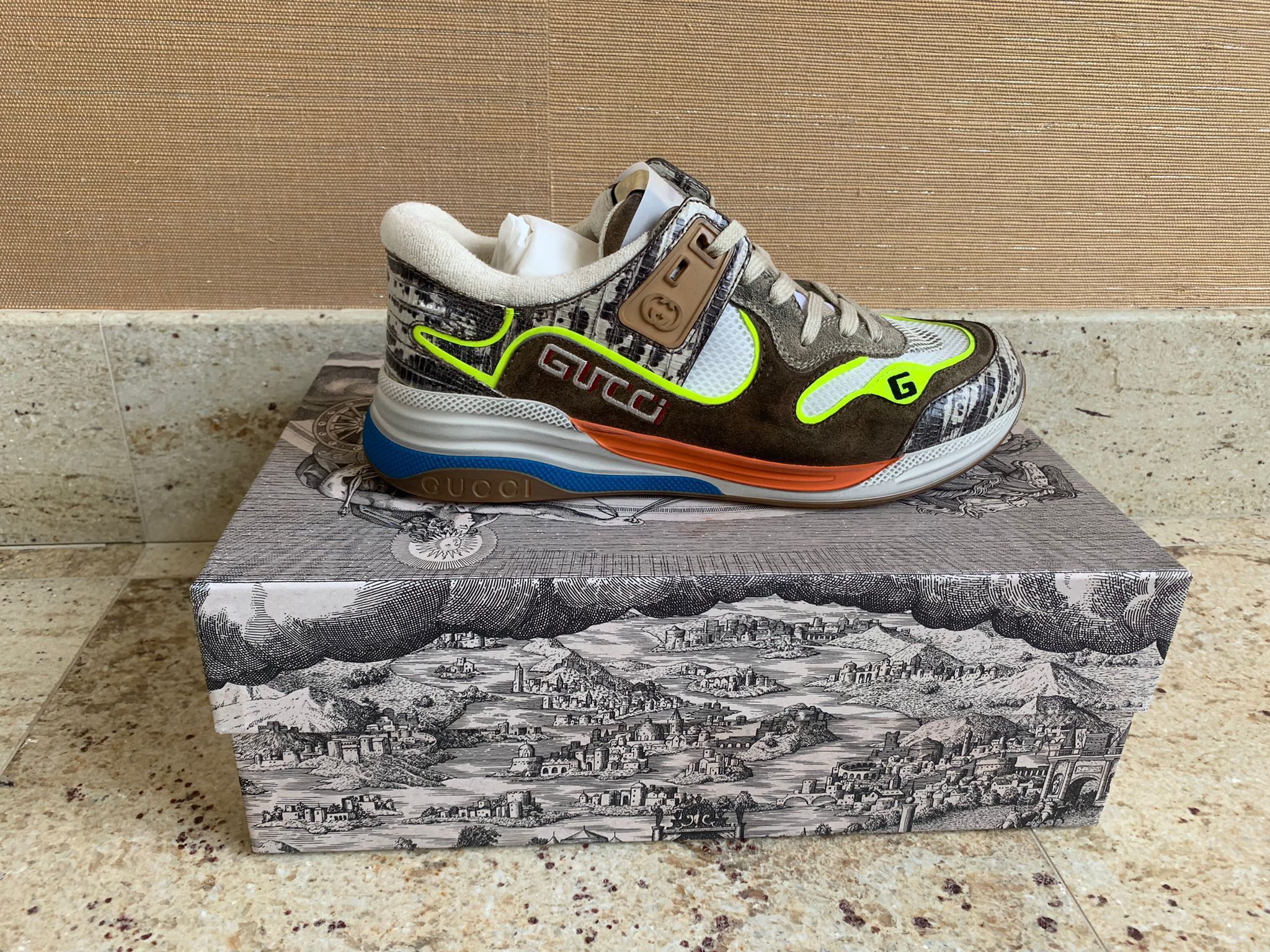 Gucci o1rshd1 Miro Soft Logo Runner Trainer in Brown / Multi Size US 8 / EU 41 - 13 Thumbnail