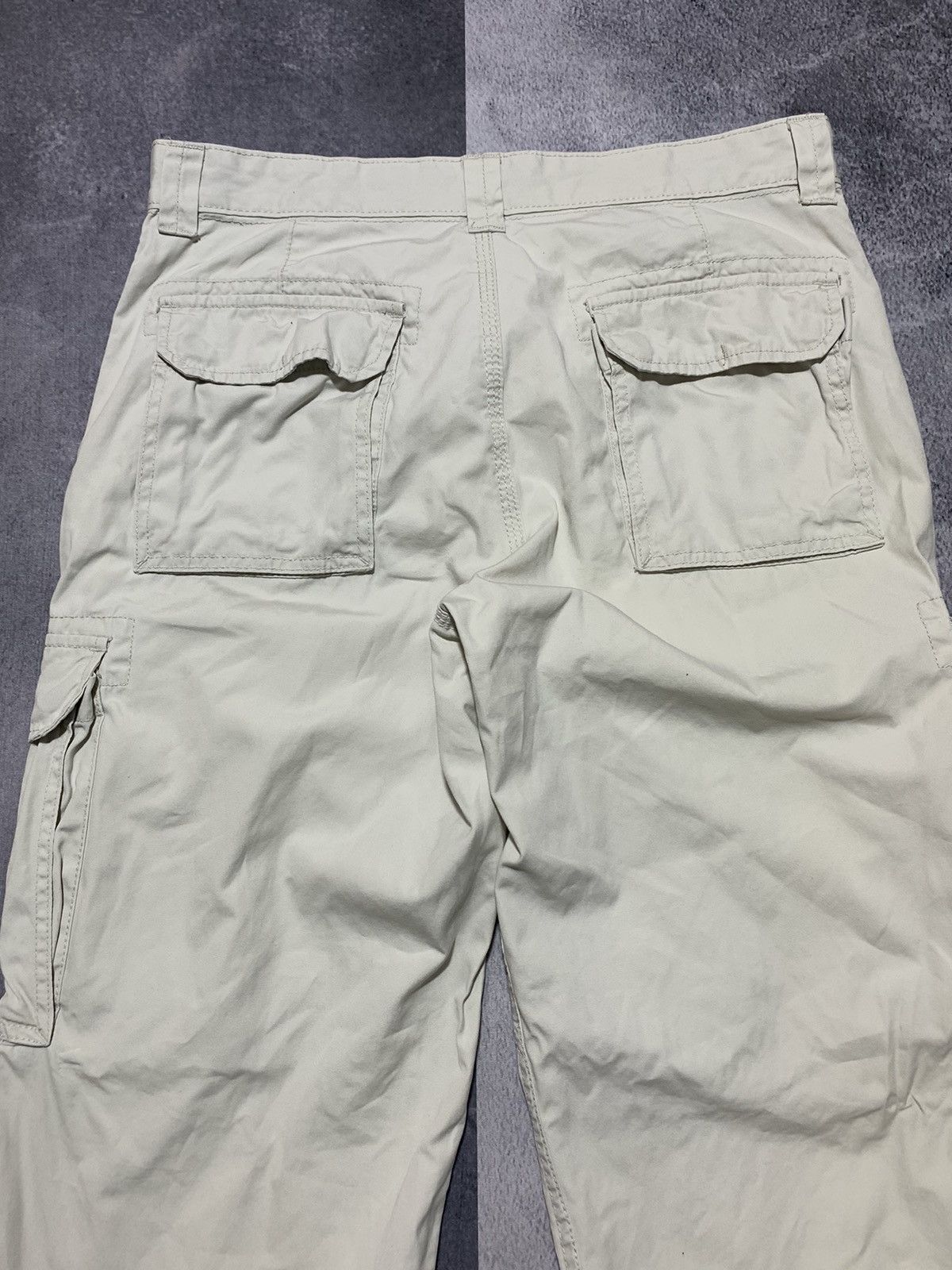 Vintage Vintage Y2K wide cargo pants 2/1 workwear style size 33x34 Size US 33 - 6 Thumbnail