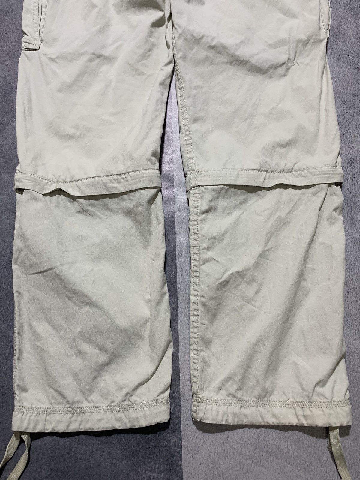 Vintage Vintage Y2K wide cargo pants 2/1 workwear style size 33x34 Size US 33 - 7 Thumbnail