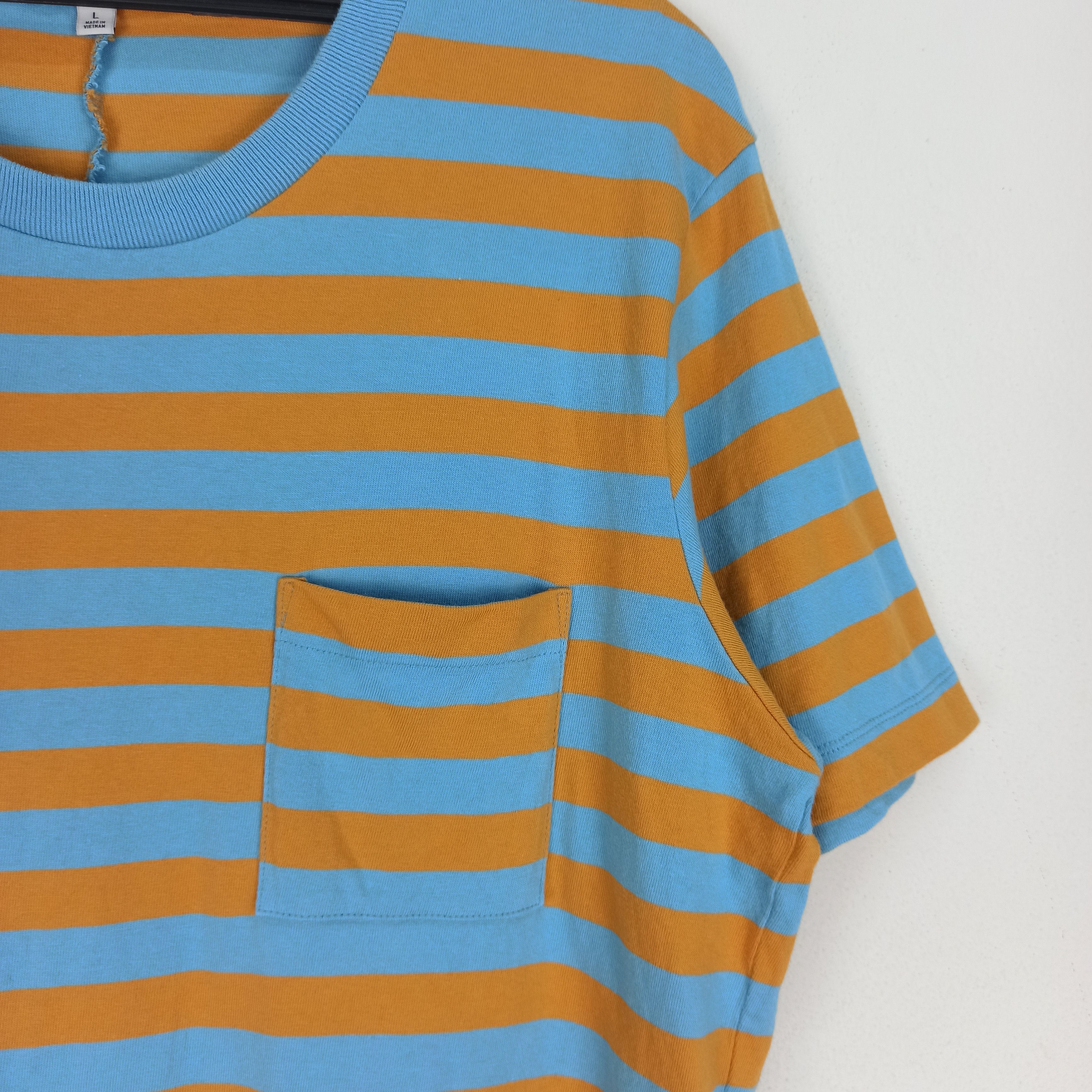 JW Anderson × Uniqlo Rare🔥 J.W.Anderson Tshirt By Unilqo Nice Design Size US L / EU 52-54 / 3 - 3 Thumbnail