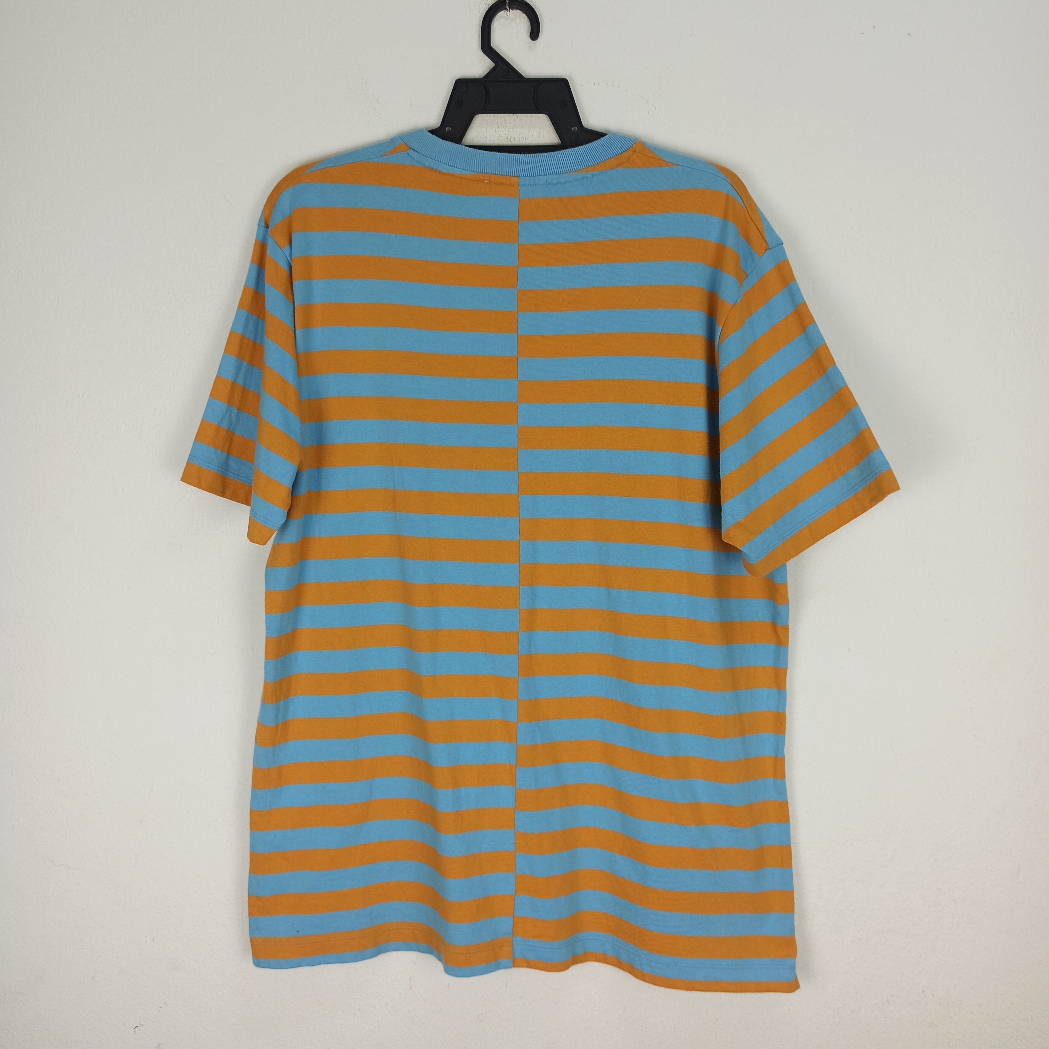 JW Anderson × Uniqlo Rare🔥 J.W.Anderson Tshirt By Unilqo Nice Design Size US L / EU 52-54 / 3 - 4 Thumbnail