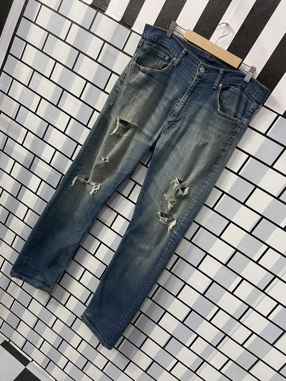 Levi's × Vintage Vintage Levi’s 505 Distressed Blue Wash Denim Pants Size US 36 / EU 52 - 3 Thumbnail
