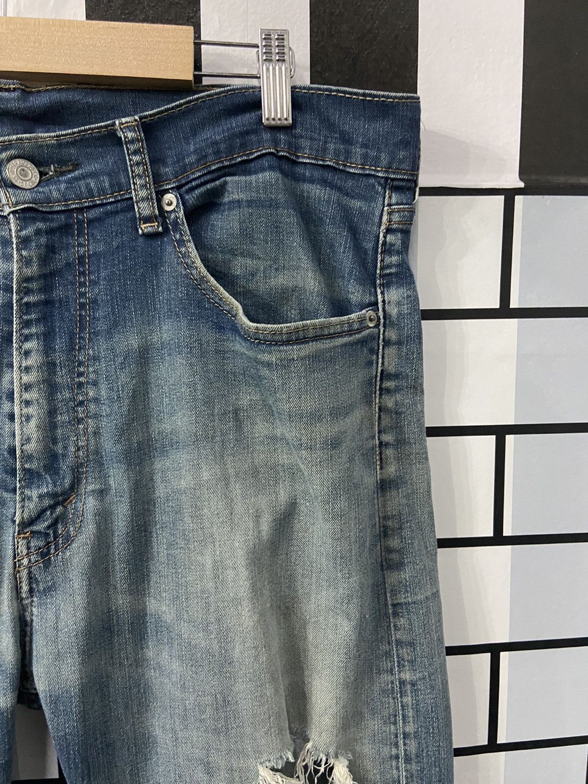 Levi's × Vintage Vintage Levi’s 505 Distressed Blue Wash Denim Pants Size US 36 / EU 52 - 11 Thumbnail
