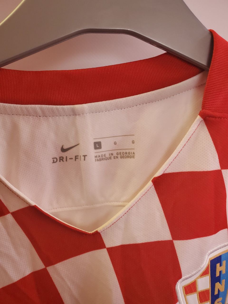 Nike Croatia 2016-2017 Home Football Shirt size L Size US L / EU 52-54 / 3 - 4 Thumbnail