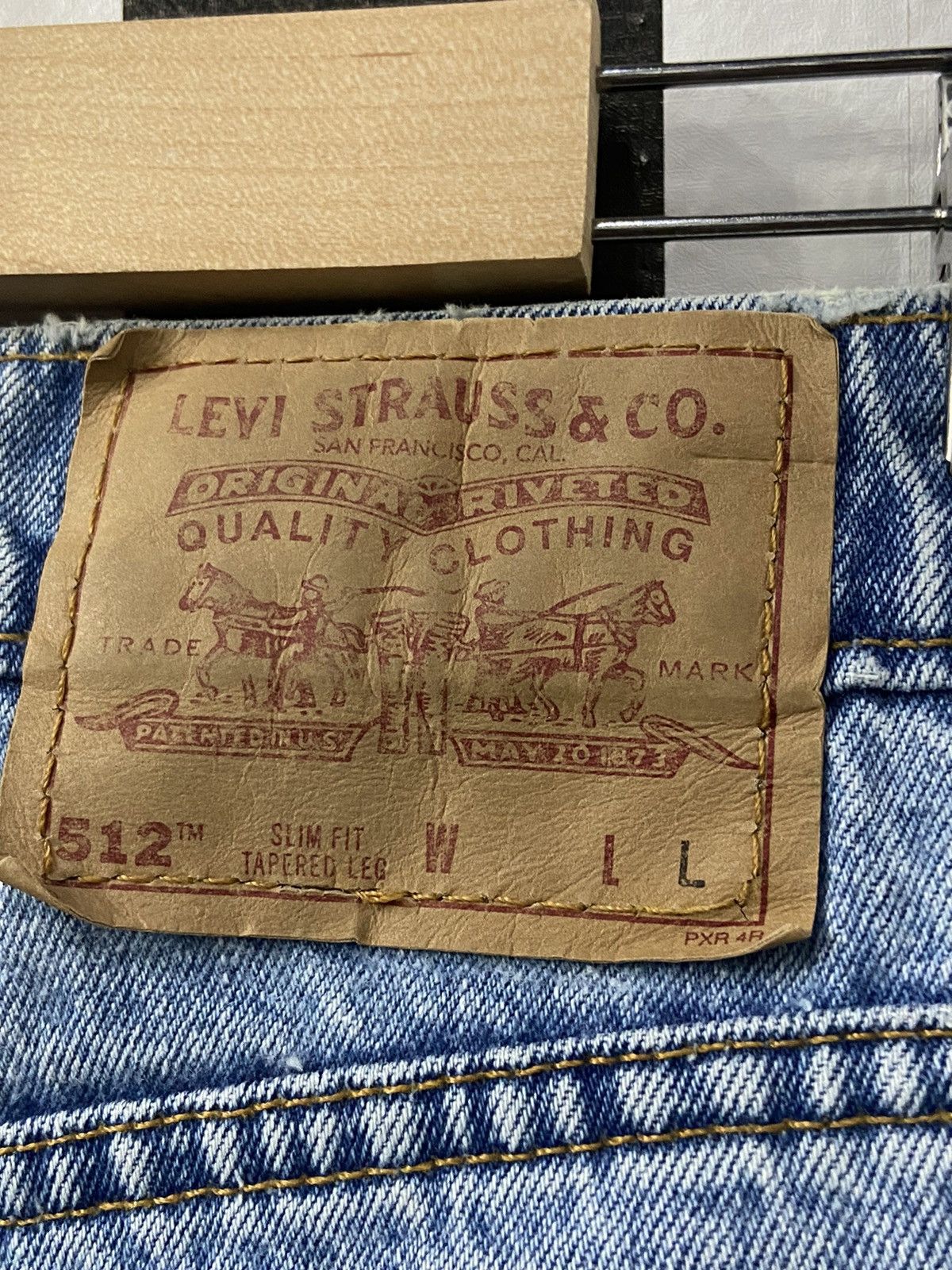 Levi's × Vintage Vintage Levi’s 512 Slim Fit Tapered Leg Denim Pants Size US 31 - 17 Thumbnail