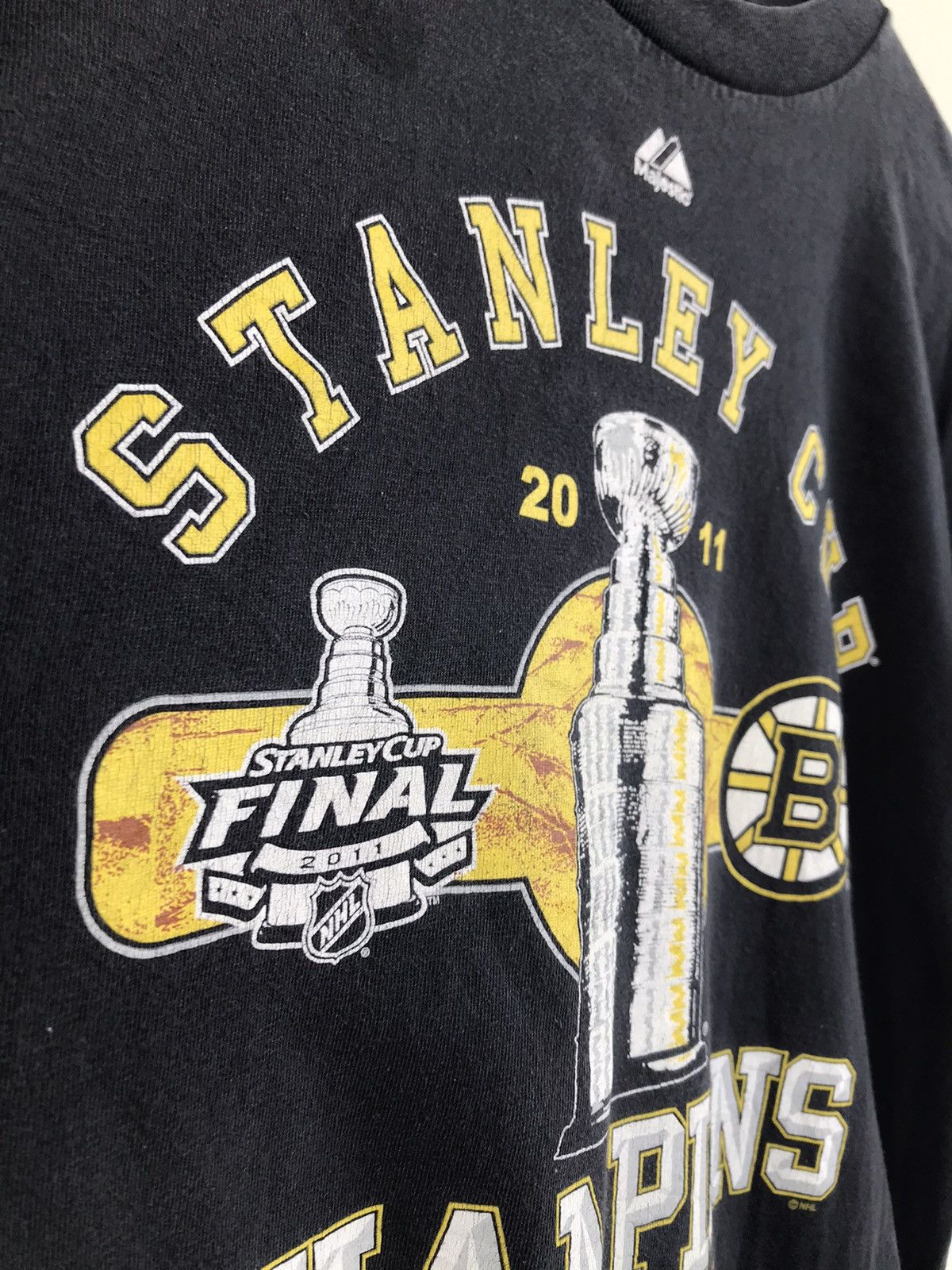 NHL Vtg NHL Boston Bruins champions stanley cup 2011 Size US M / EU 48-50 / 2 - 6 Thumbnail
