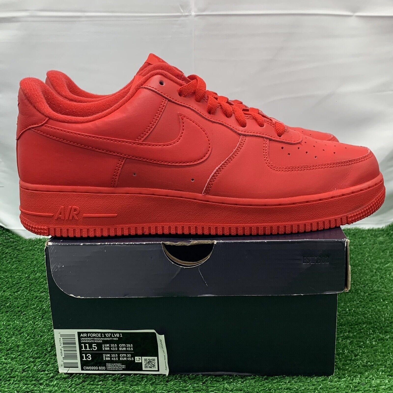 nike lv8 red