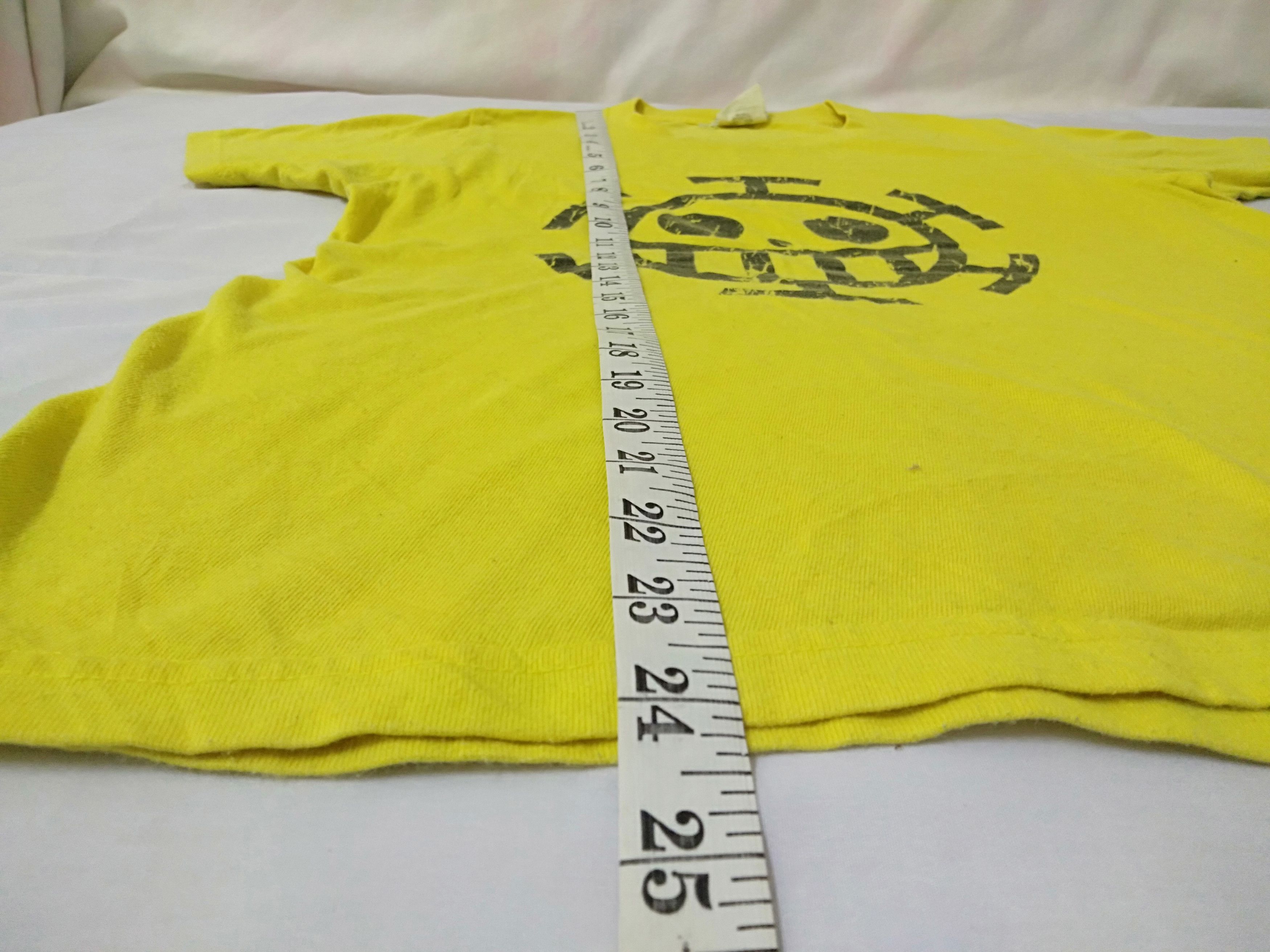 Anime Vintage One Piece Heart Pirate Japanese Anime Manga Size US S / EU 44-46 / 1 - 8 Thumbnail