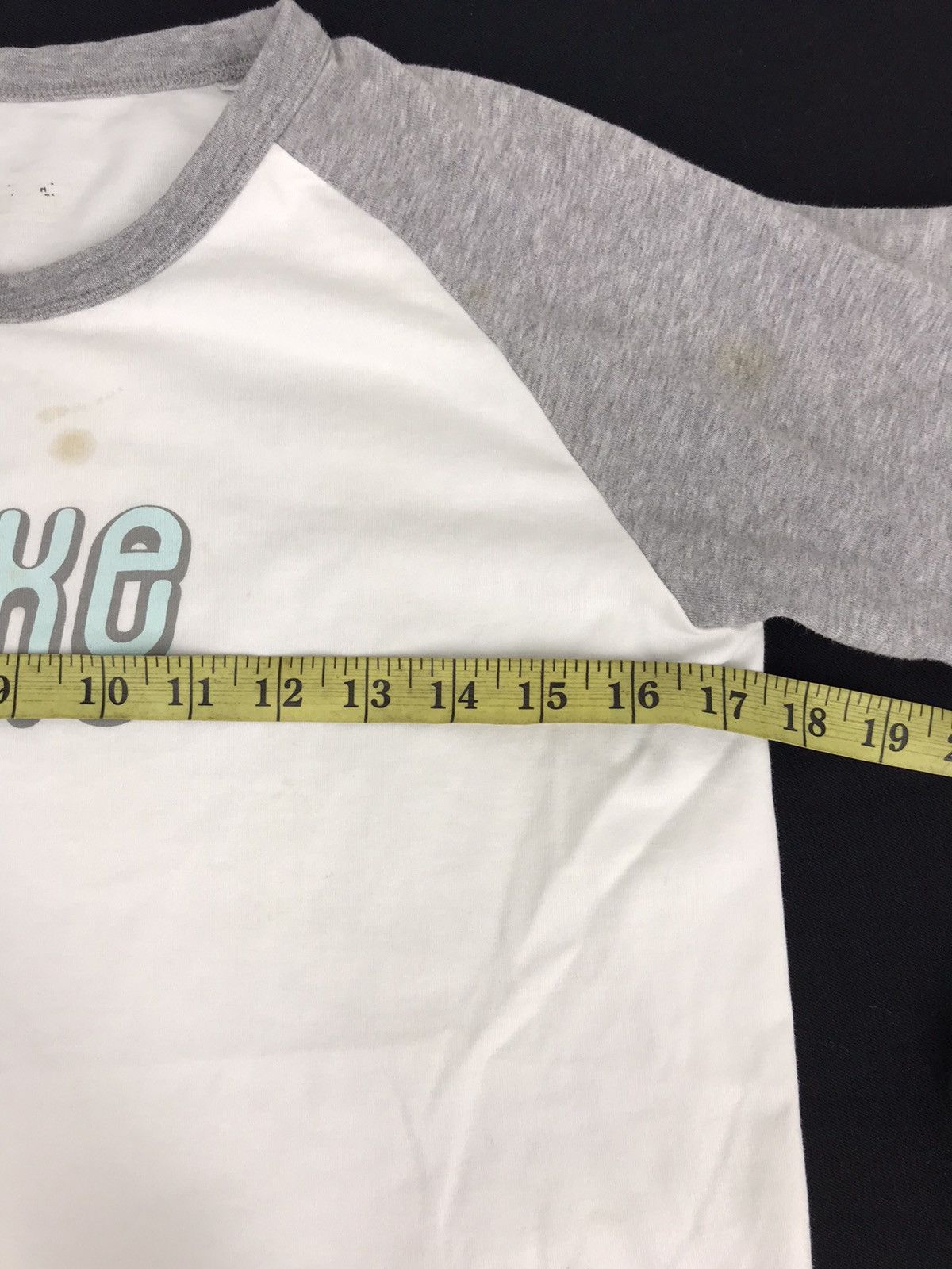 Nike Vintage Nike Spell Out Logo Nice Design Style Tee T-shirt Size S / US 4 / IT 40 - 5 Thumbnail