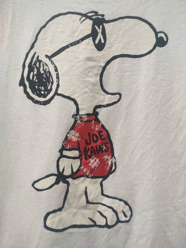 Kaws × Uniqlo Kaws Snoopy Uniqlo Size US S / EU 44-46 / 1 - 2 Thumbnail