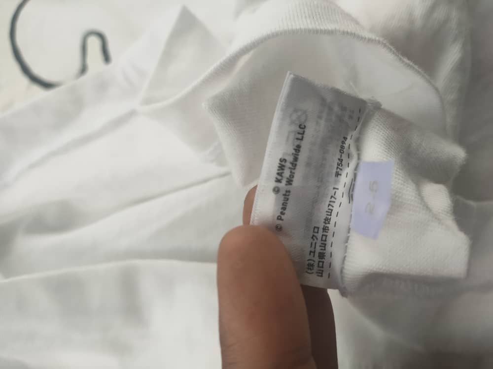 Kaws × Uniqlo Kaws Snoopy Uniqlo Size US S / EU 44-46 / 1 - 4 Thumbnail