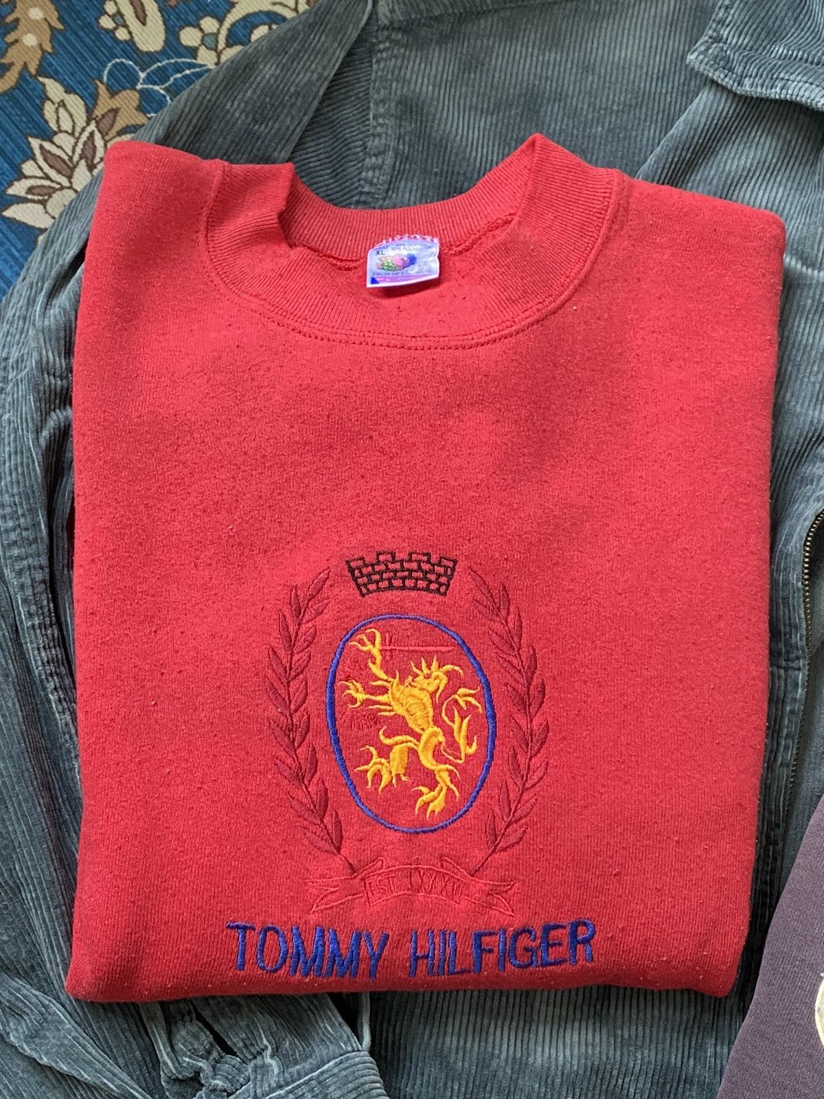 Tommy Hilfiger Vintage Tommy Hilfiger Lion Chrest / Stussy Akira Size US XL / EU 56 / 4 - 1 Thumbnail