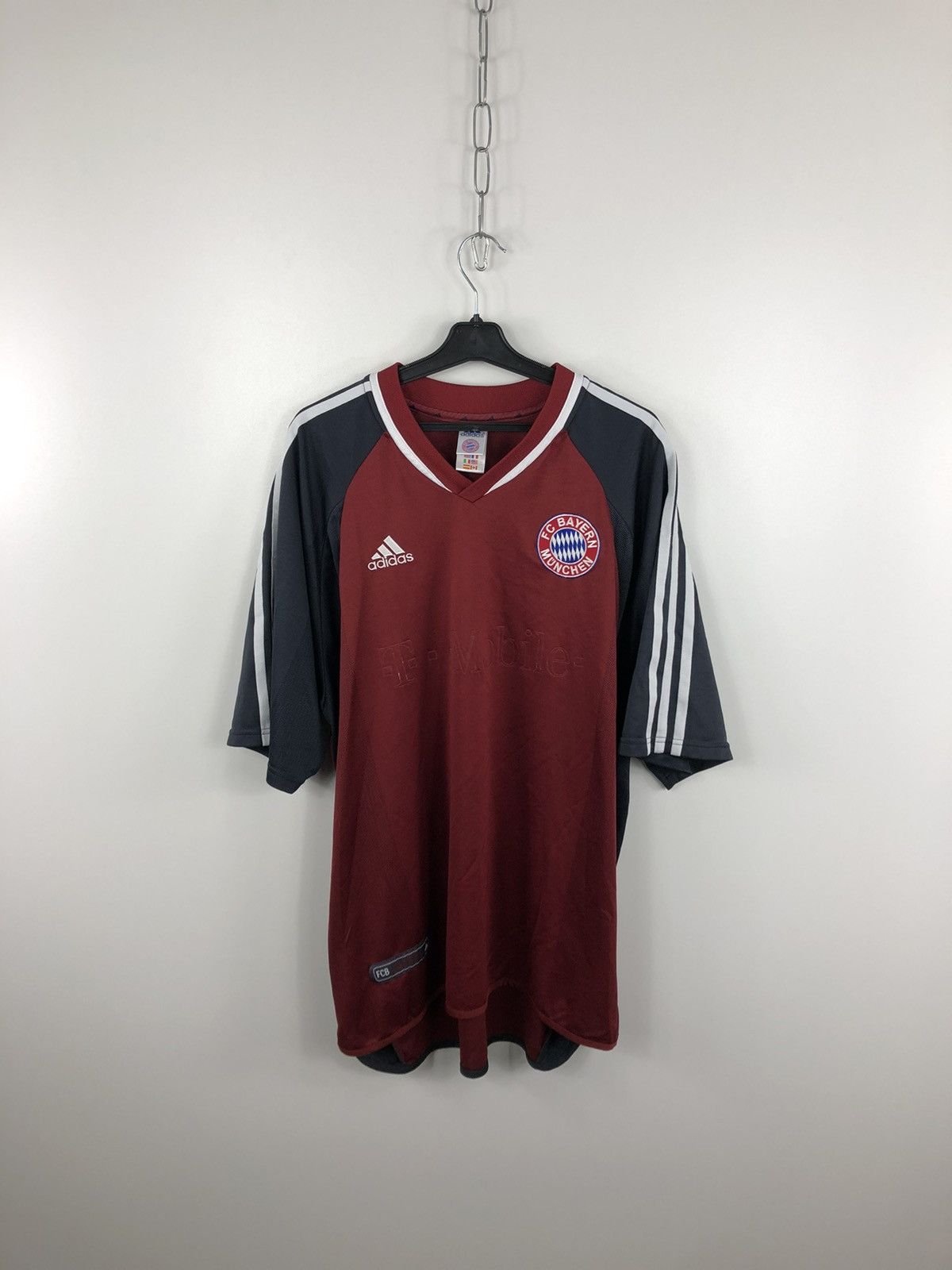 Adidas × Vintage Vintage Adidas Bayern Munich 2002/2003 Home Jersey Size XL Size US XL / EU 56 / 4 - 1 Thumbnail