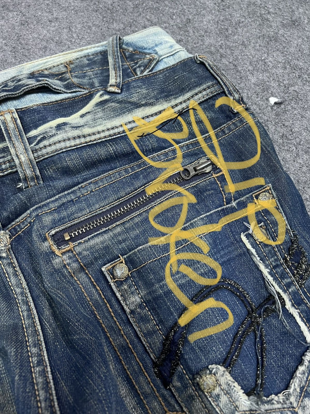 Japanese Brand RARE💥LIMITED DESING THRASHED RUSTY DENIM PANT Size US 34 / EU 50 - 9 Thumbnail