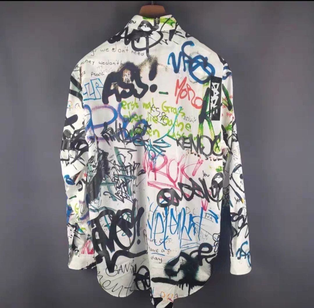 Vetements Vetements VTM Graffiti OS Loose T-shirt Size US S / EU 44-46 / 1 - 2 Thumbnail
