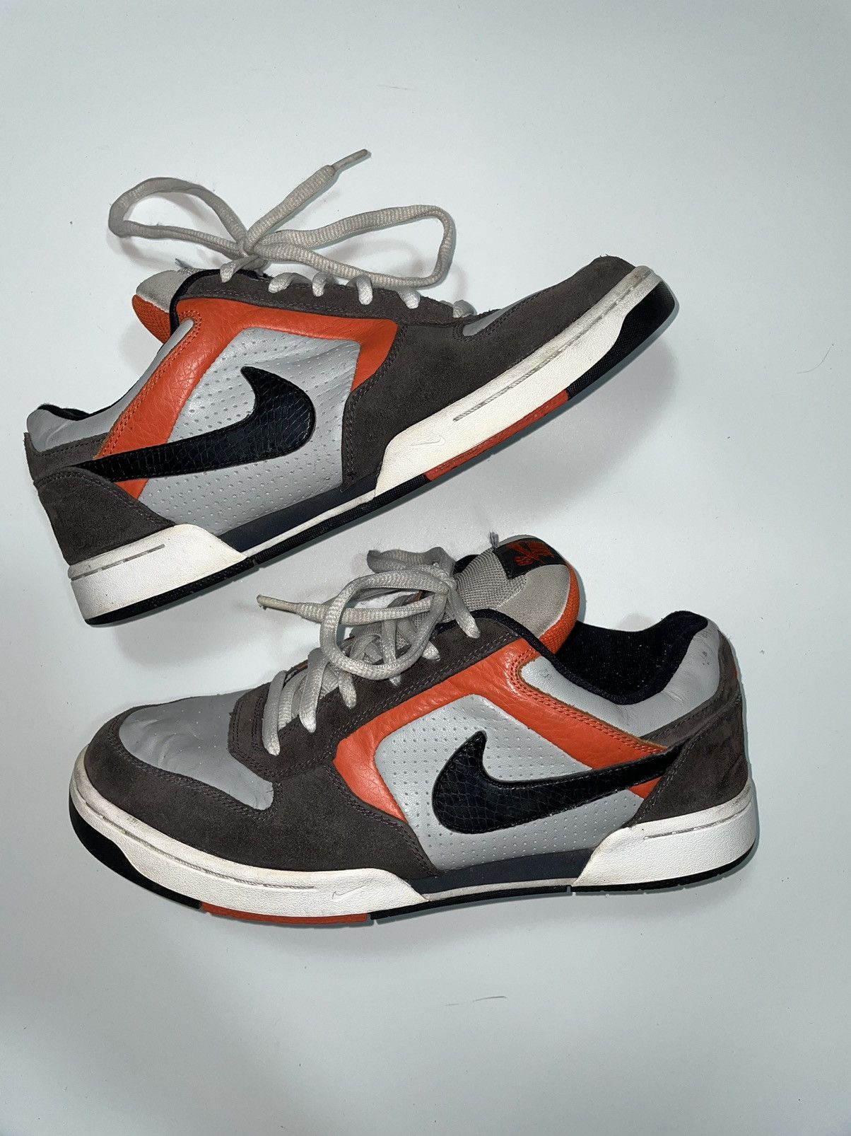 Other Rare Vintage 2007 Nike SB Zoom Air Regime Grey Black🍊 Size US 10 / EU 43 - 5 Thumbnail