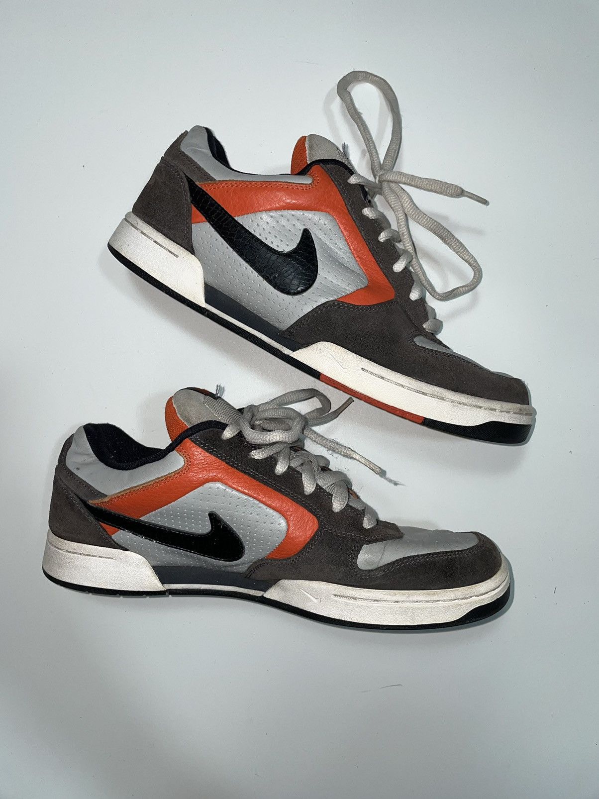 Other Rare Vintage 2007 Nike SB Zoom Air Regime Grey Black🍊 Size US 10 / EU 43 - 6 Thumbnail