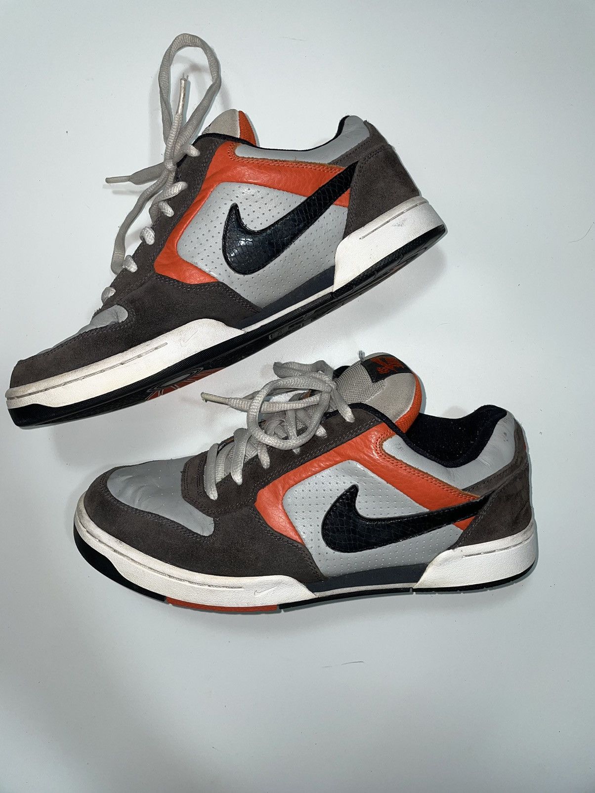 Other Rare Vintage 2007 Nike SB Zoom Air Regime Grey Black🍊 Size US 10 / EU 43 - 4 Thumbnail