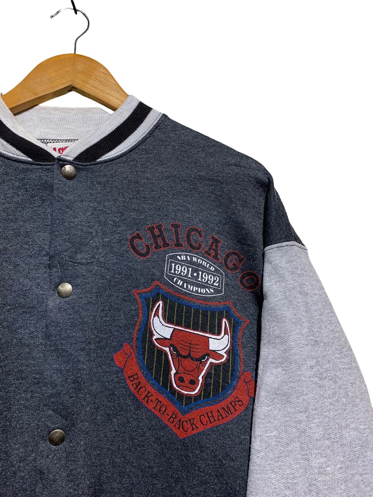 NBA 🔥VTG 90s C.BULLS BACK2BACK CHAMPS VARSITY JACKET Size US M / EU 48-50 / 2 - 8 Thumbnail