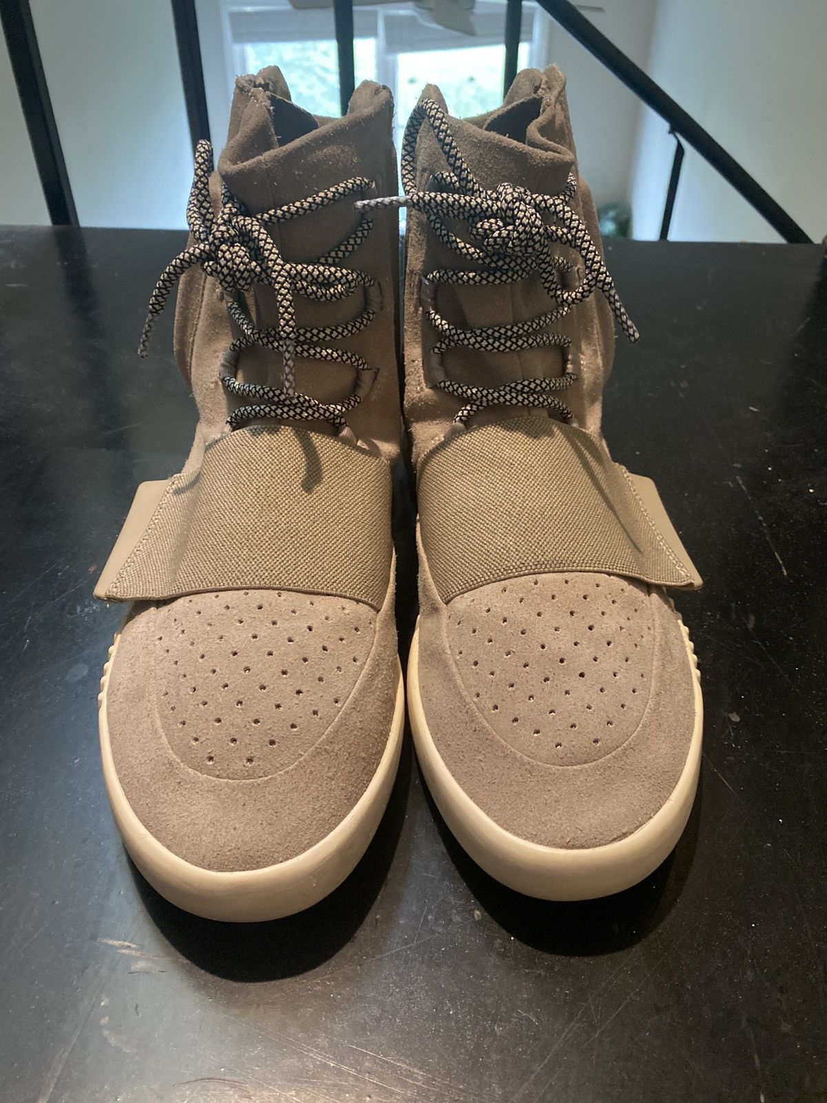 Adidas × Kanye West Adidas yeezy 750 “OG” size 12 Size US 12 / EU 45 - 6 Thumbnail