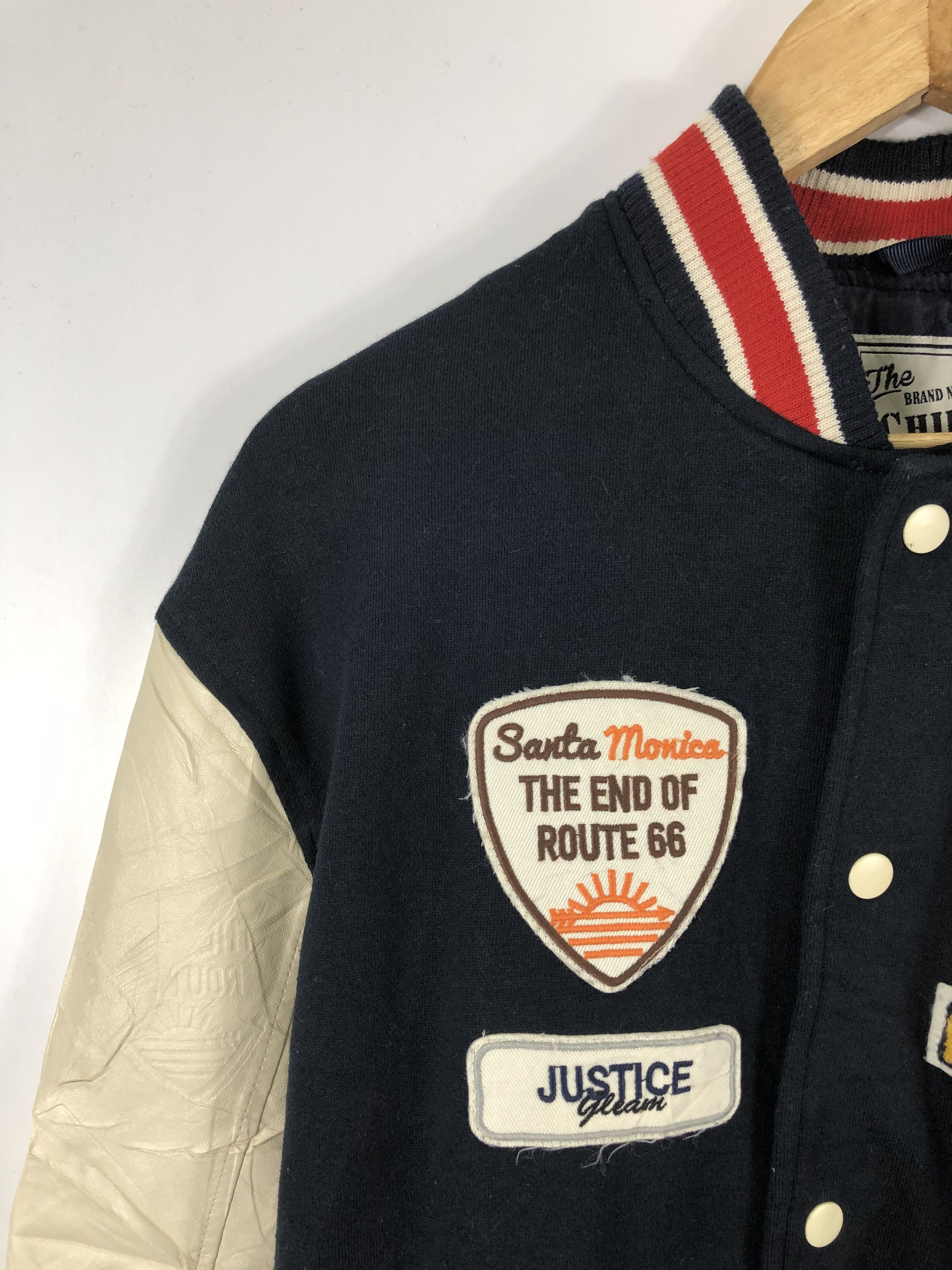 Other Vintage 90s Embroidery Big Logo Leather Varsity Jacket V0288 Size US M / EU 48-50 / 2 - 12 Thumbnail