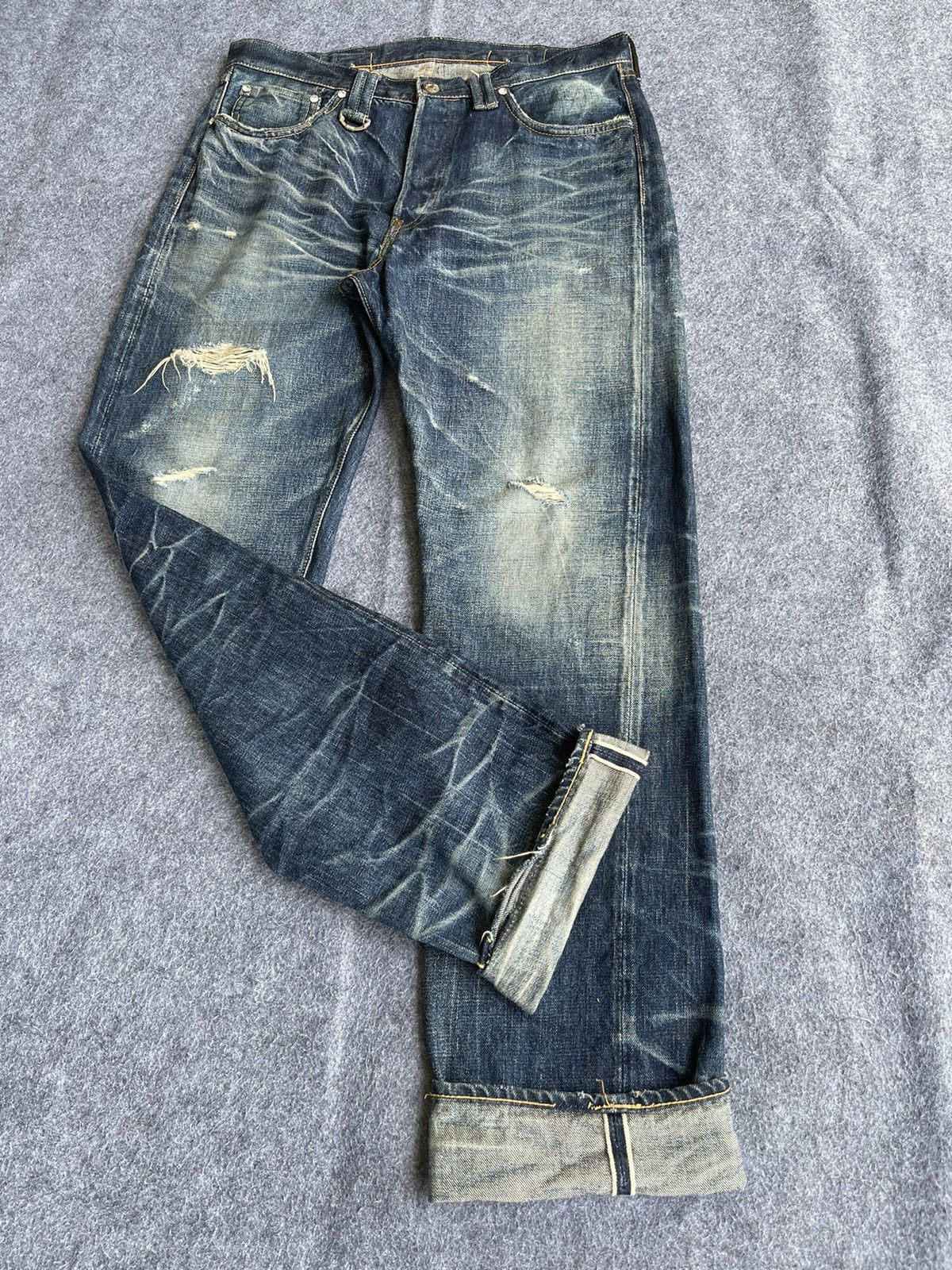 Image of Distressed Denim x Full Count Co full Count X Roar Dragon Distressed Selvedge Denim in Blue (Size 3