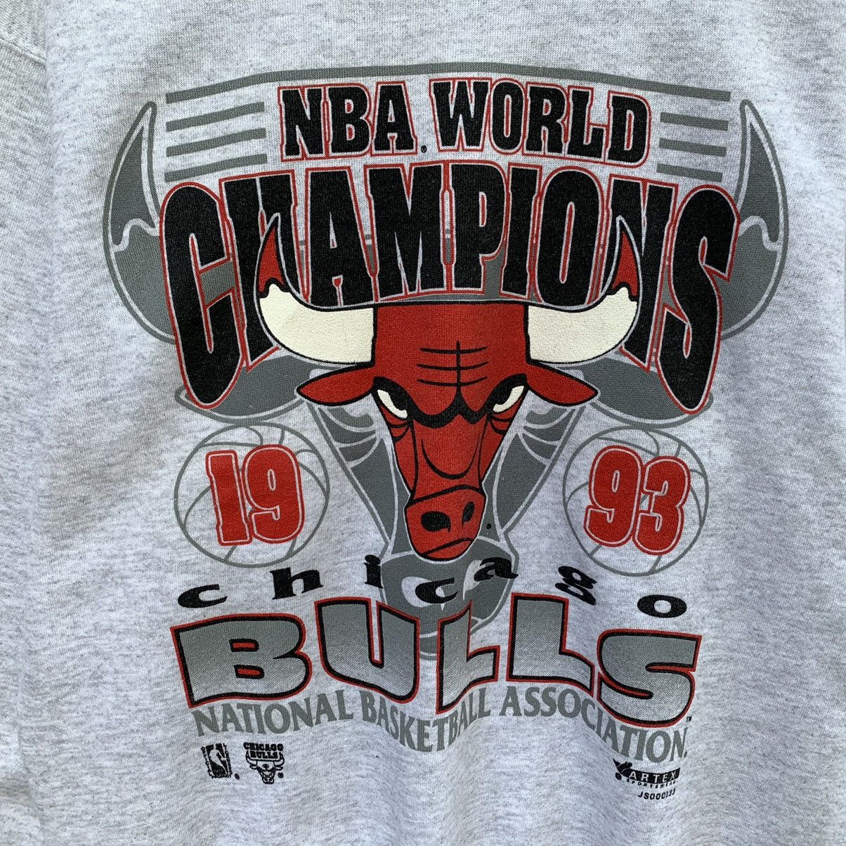 NBA Rare! NBA World Champions 1993 Chicago Bulls Basketball Size US M / EU 48-50 / 2 - 4 Thumbnail